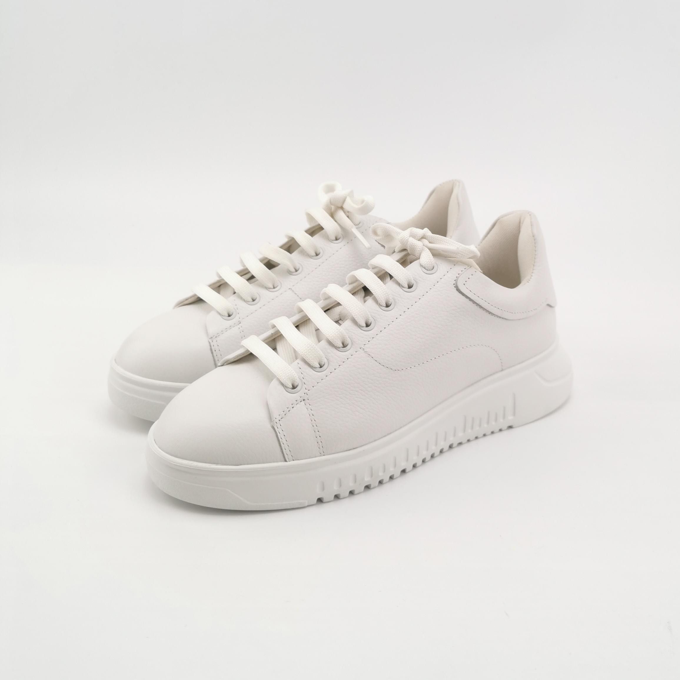 Emporio Armani Emporio Armani White Leather Low-Top Sneakers 40 Size US 7 / EU 40 - 3 Thumbnail