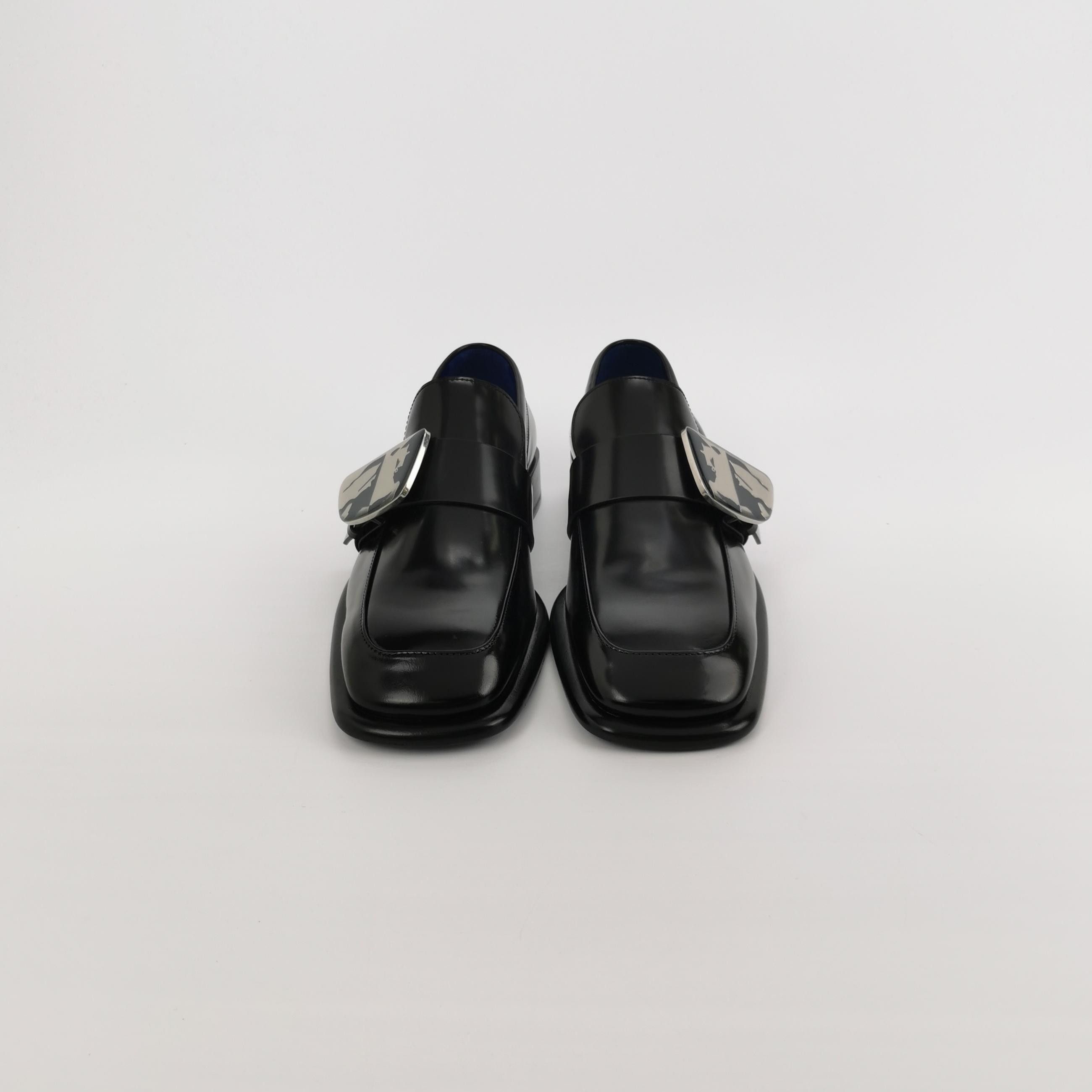 Burberry Burberry Shield Leather Square Toe Loafers EU 39 Size US 6 / EU 39 - 4 Thumbnail