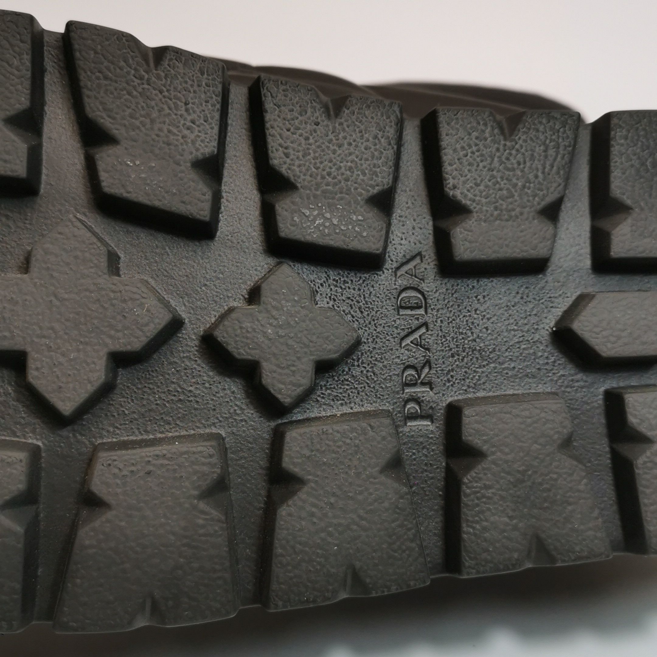 Prada Prada Quilted Padded Nylon Boots 40.5 Size US 7 / EU 40 - 10 Thumbnail