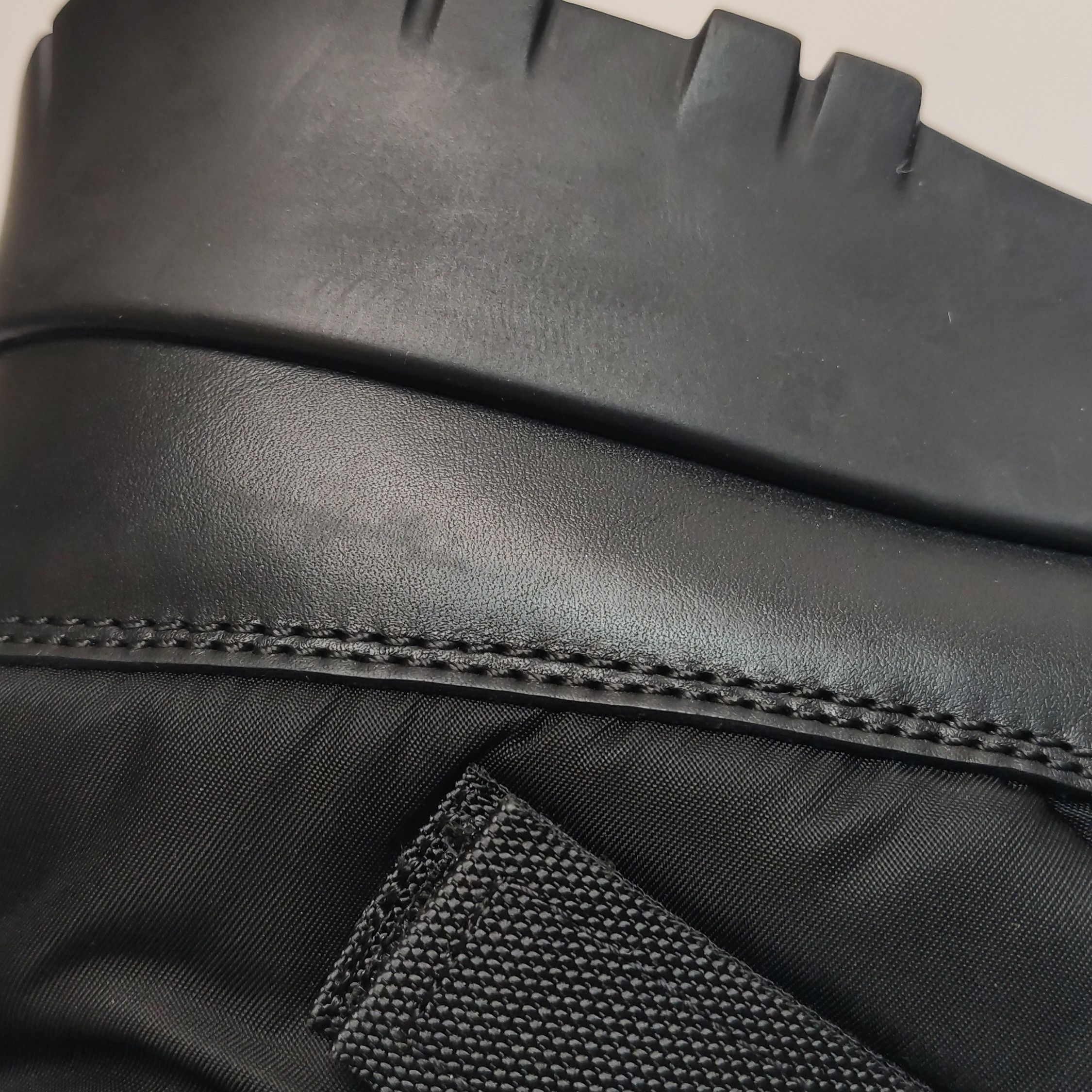 Prada Prada Padded Nylon Triangle Logo Boots EU 42 Size US 9 / EU 42 - 9 Thumbnail