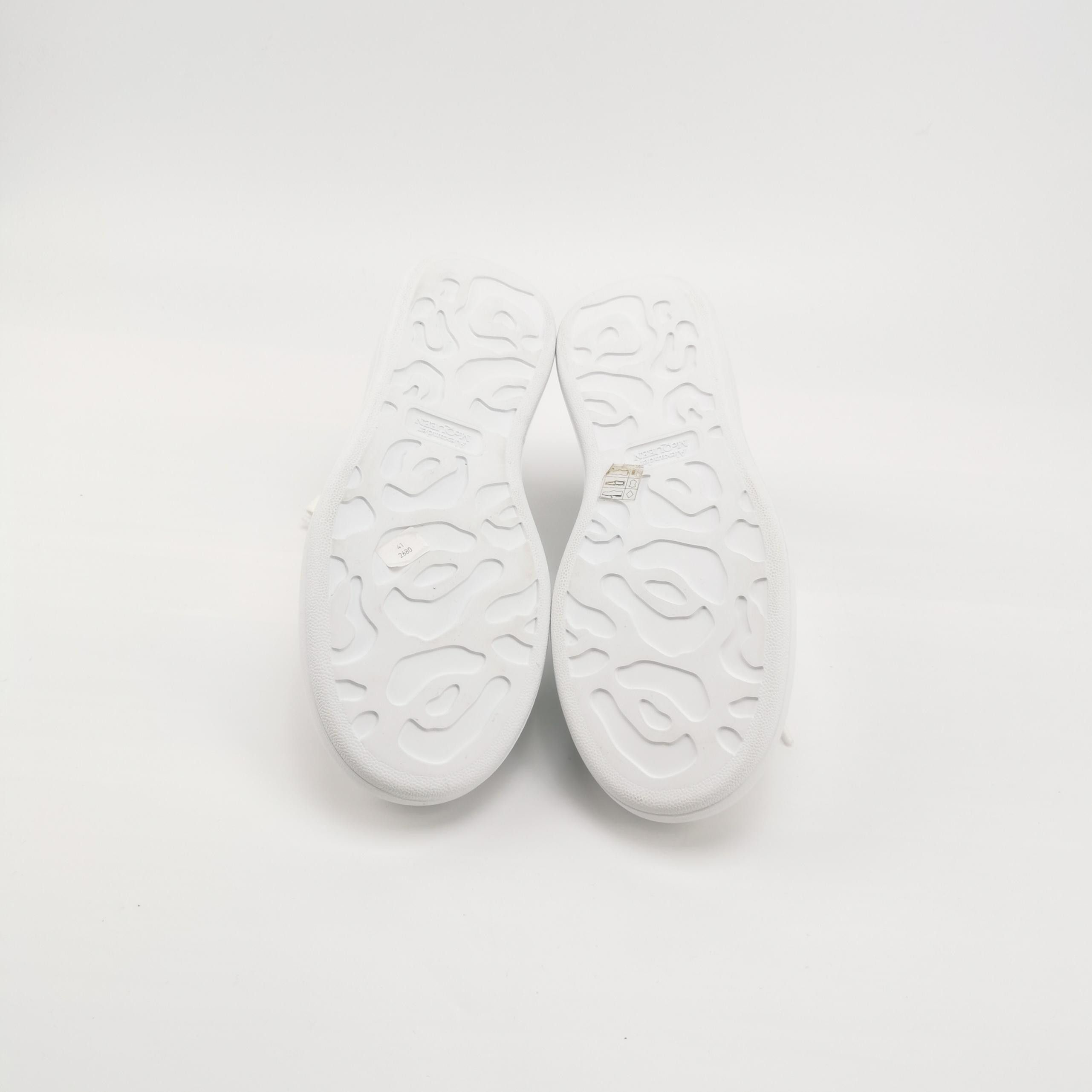 Alexander McQueen Alexander McQueen Iridescent Oversized Sneakers EU 41 Size US 8 / EU 41 - 6 Thumbnail