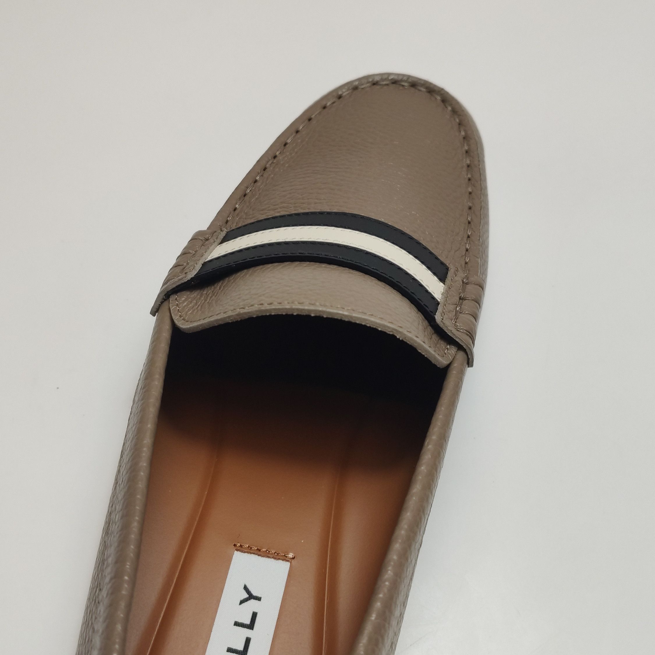 Bally Bally Grained Leather Striped Loafers Size 41.5 Size US 8 / EU 41 - 9 Thumbnail
