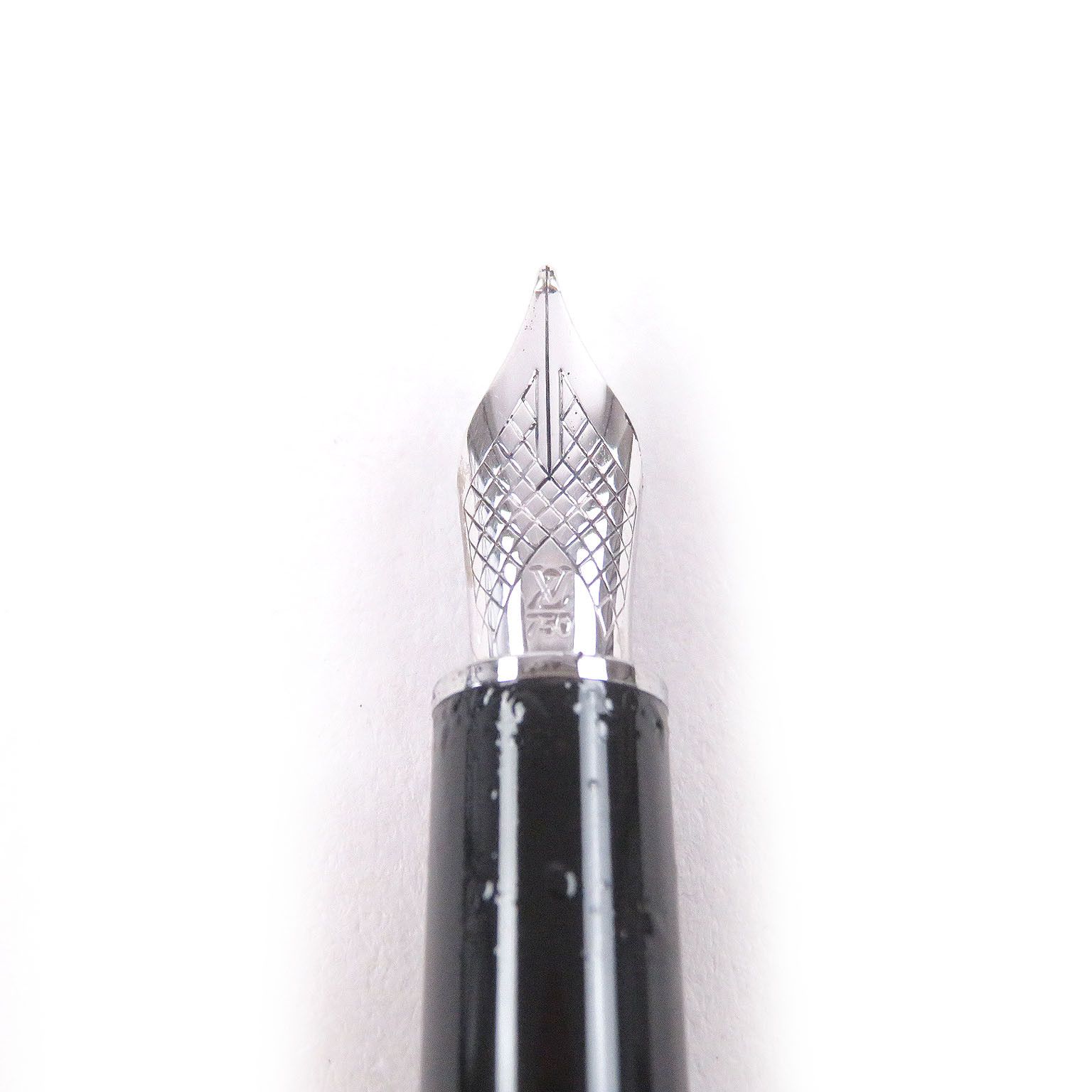 Louis Vuitton Louis Vuitton Louis Vuitton Au750 Fountain Pen Precious Metal Pen DUTY FREE for USA Size ONE SIZE - 4 Thumbnail