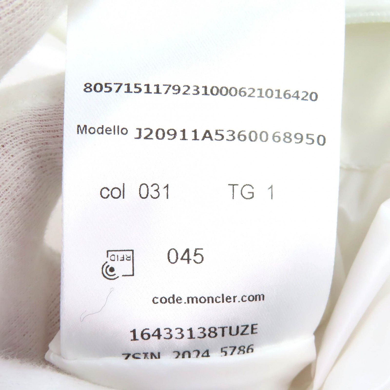 Moncler Moncler Moncler Maya Down Hooded Zip Up Jacket Textile Outerwear DUTY FREE for USA Size ONE SIZE - 13 Thumbnail
