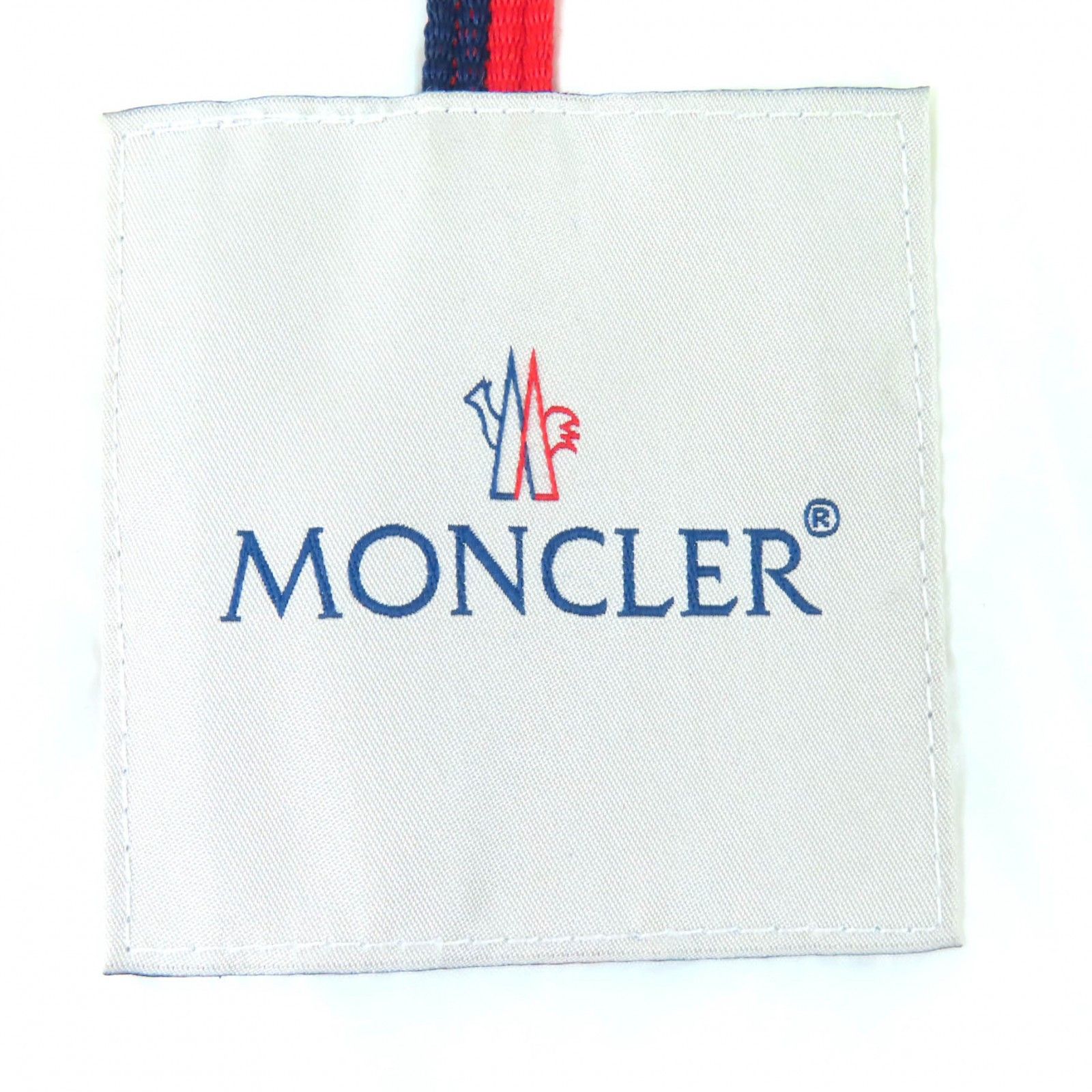 Moncler Moncler Moncler Maya Down Hooded Zip Up Jacket Textile Outerwear DUTY FREE for USA Size ONE SIZE - 7 Thumbnail