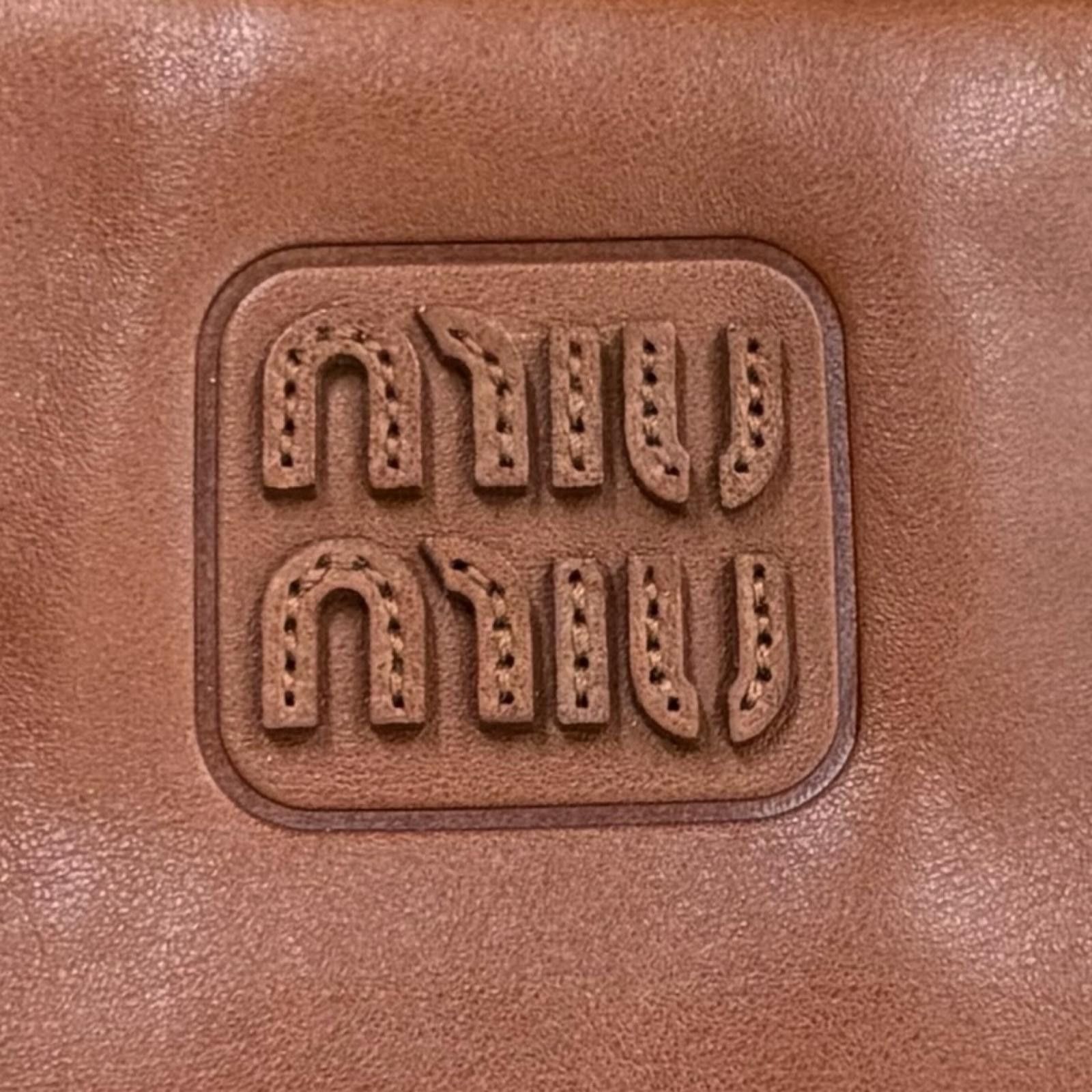 Miu Miu Miu Miu Miu Miu Leather Handbag Leather Handbag DUTY FREE for USA Size ONE SIZE - 9 Thumbnail