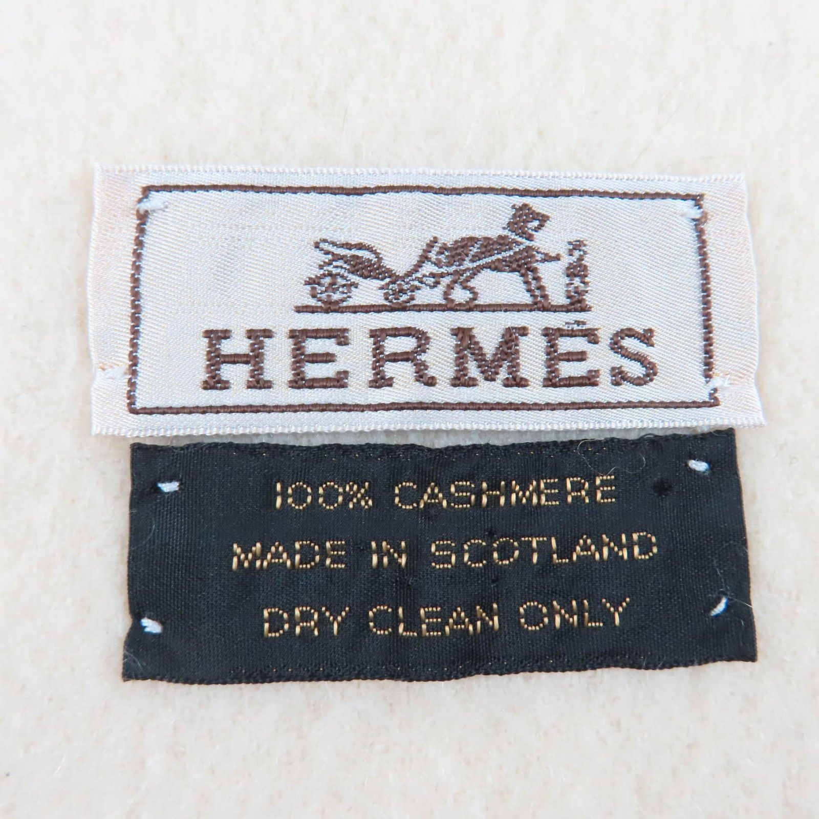 Hermes Hermes Hermes Recto Verso Cashmere Scarf Textile Scarf DUTY FREE for USA Size ONE SIZE - 6 Thumbnail