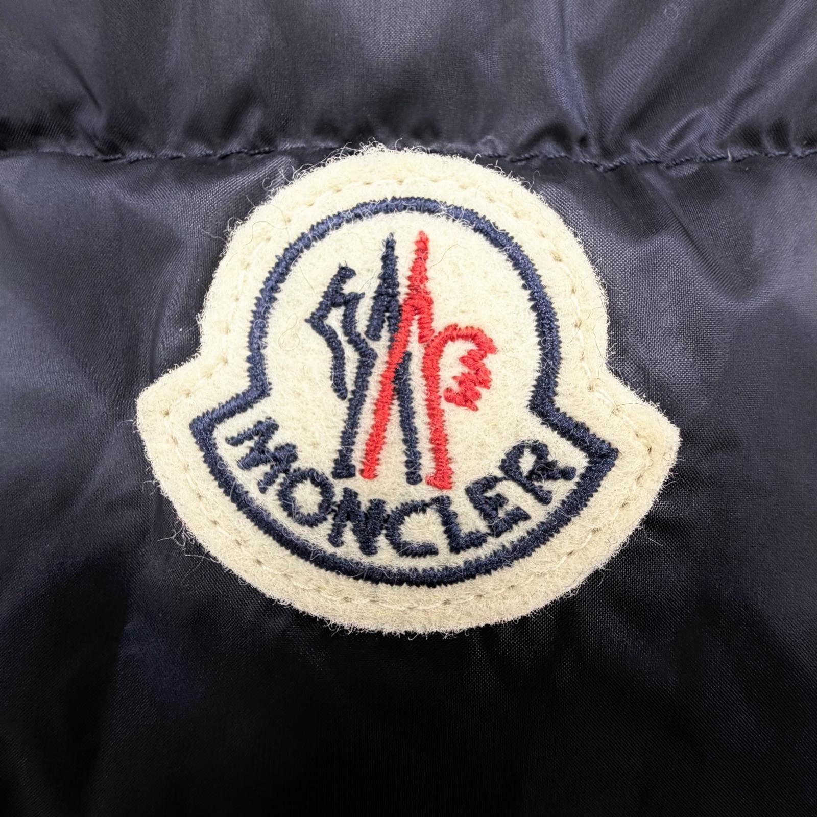 Moncler Moncler Moncler EVETTES Polyester Down Coat Textile Outerwear H20931C00041 DUTY FREE for USA Size ONE SIZE - 8 Thumbnail