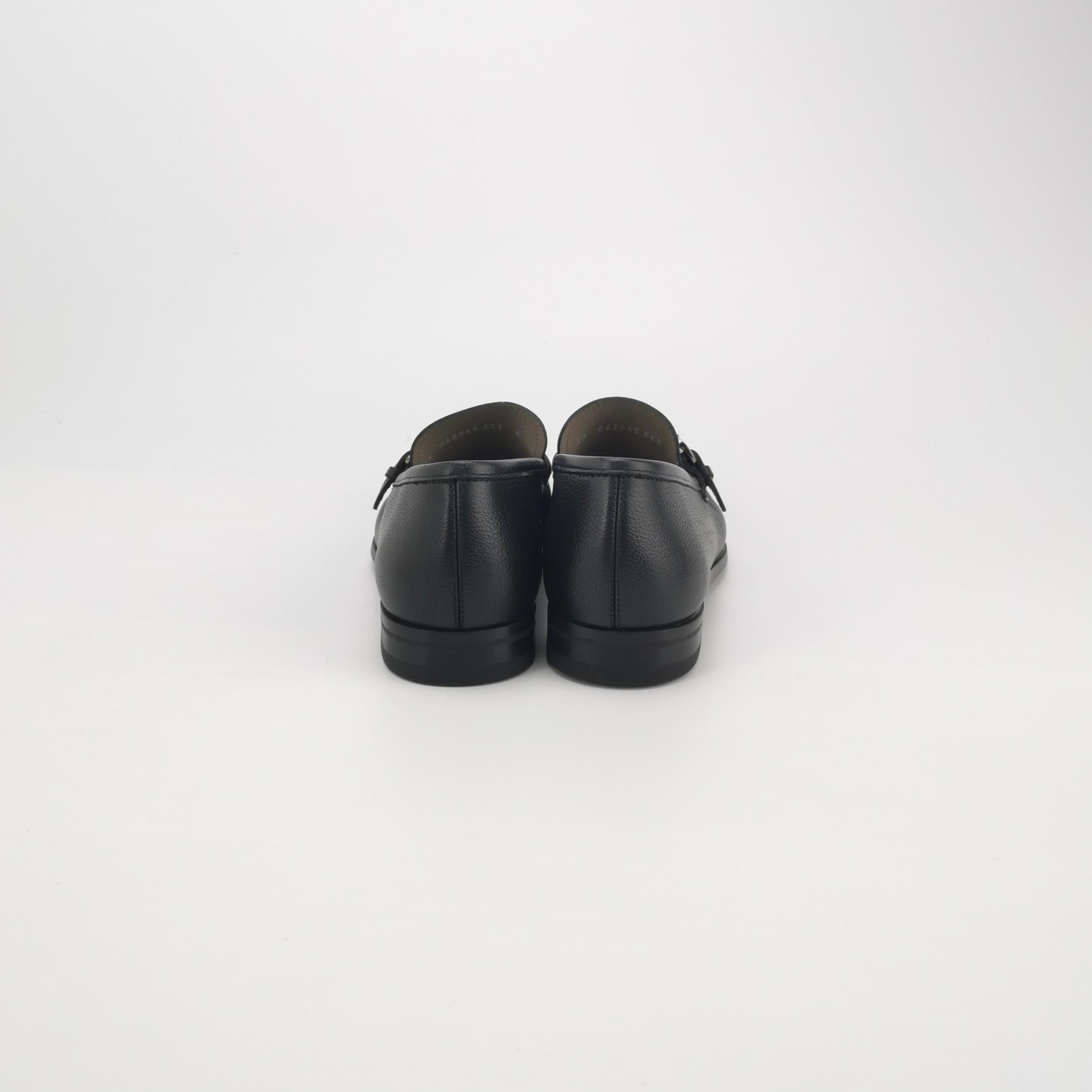 Salvatore Ferragamo Salvatore Ferragamo Gancini Pebbled Loafers US 7 Size US 7 / EU 40 - 5 Thumbnail