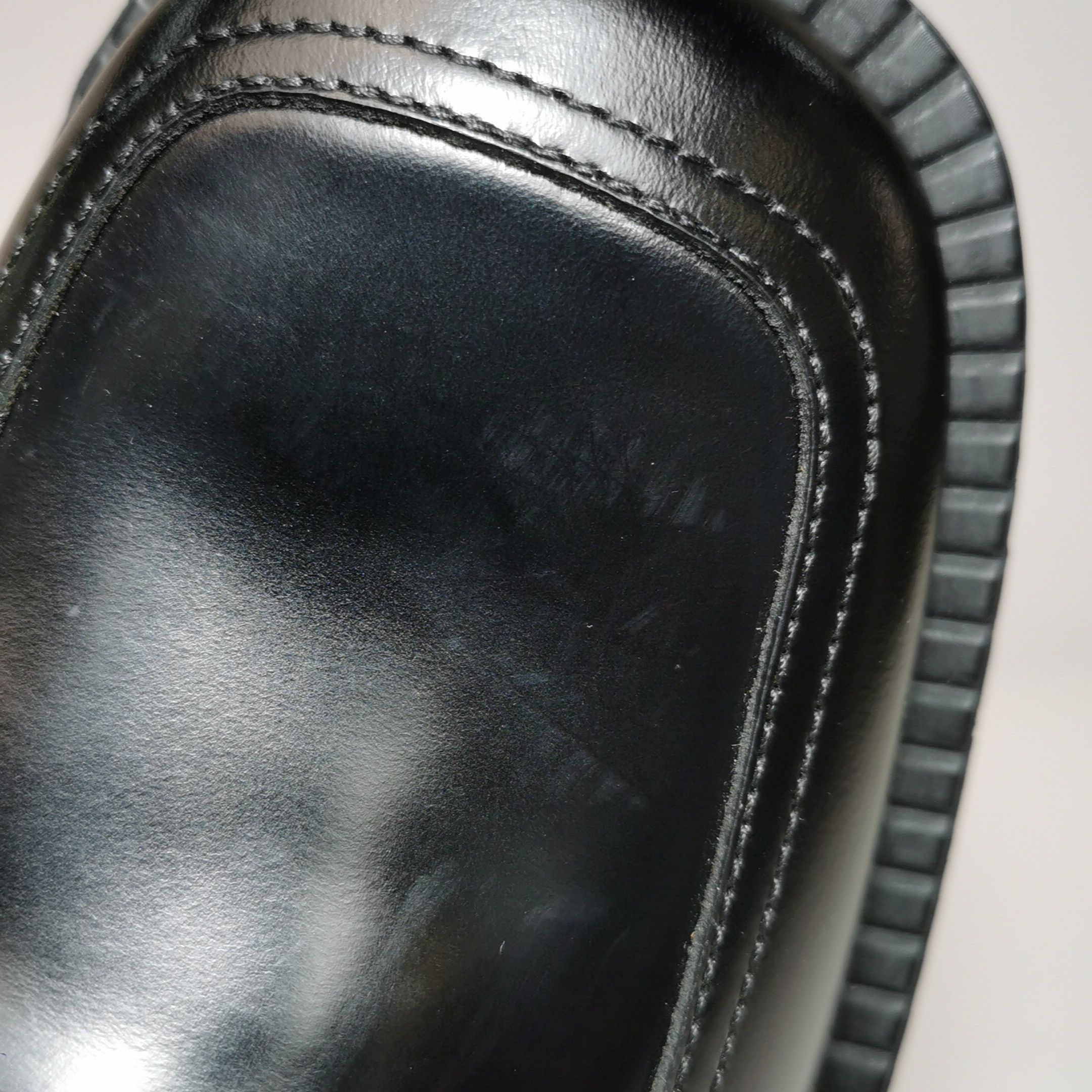 Gucci Gucci Interlocking G Leather Loafers EU 39.5 Size US 6 / EU 39 - 9 Thumbnail