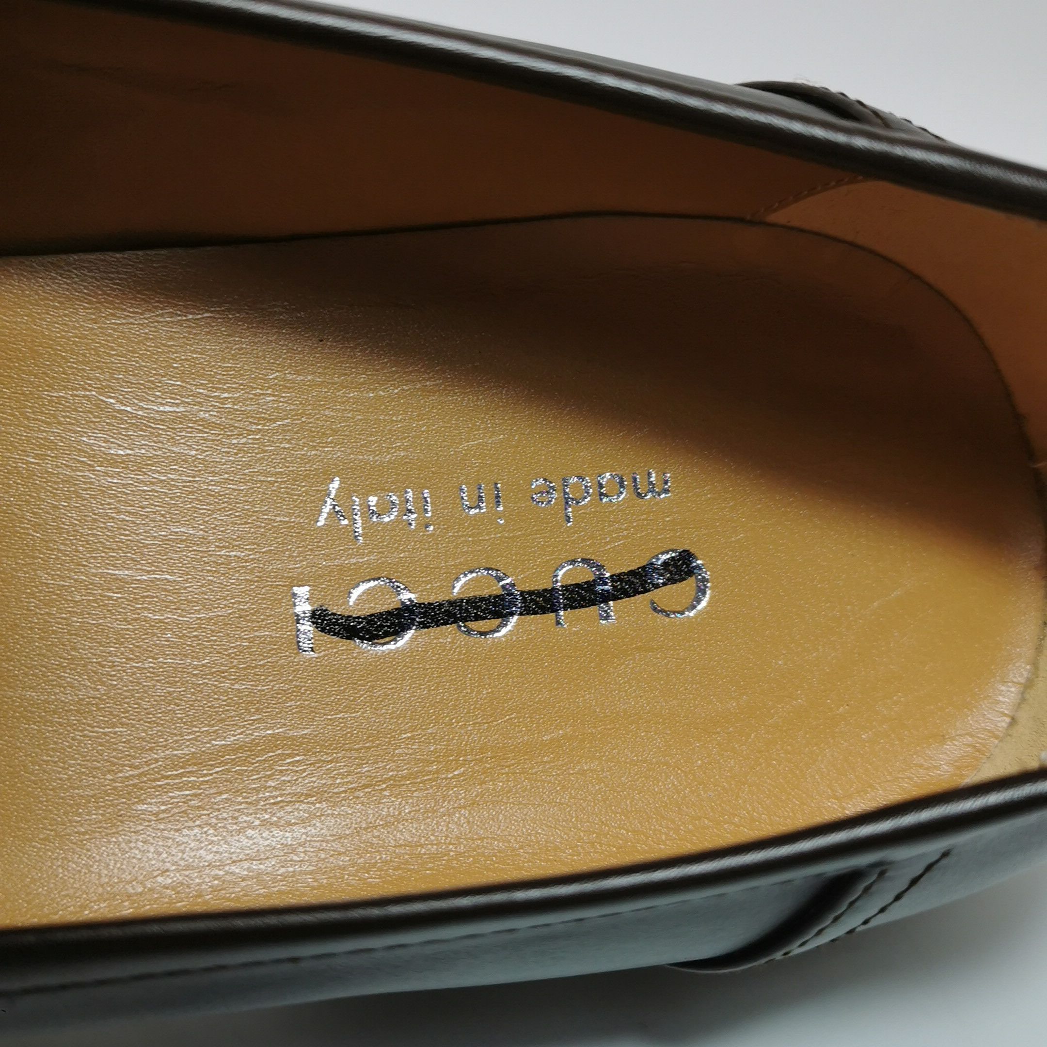 Gucci Gucci Interlocking G Leather Loafers Size 7 Size US 7 / EU 40 - 12 Thumbnail