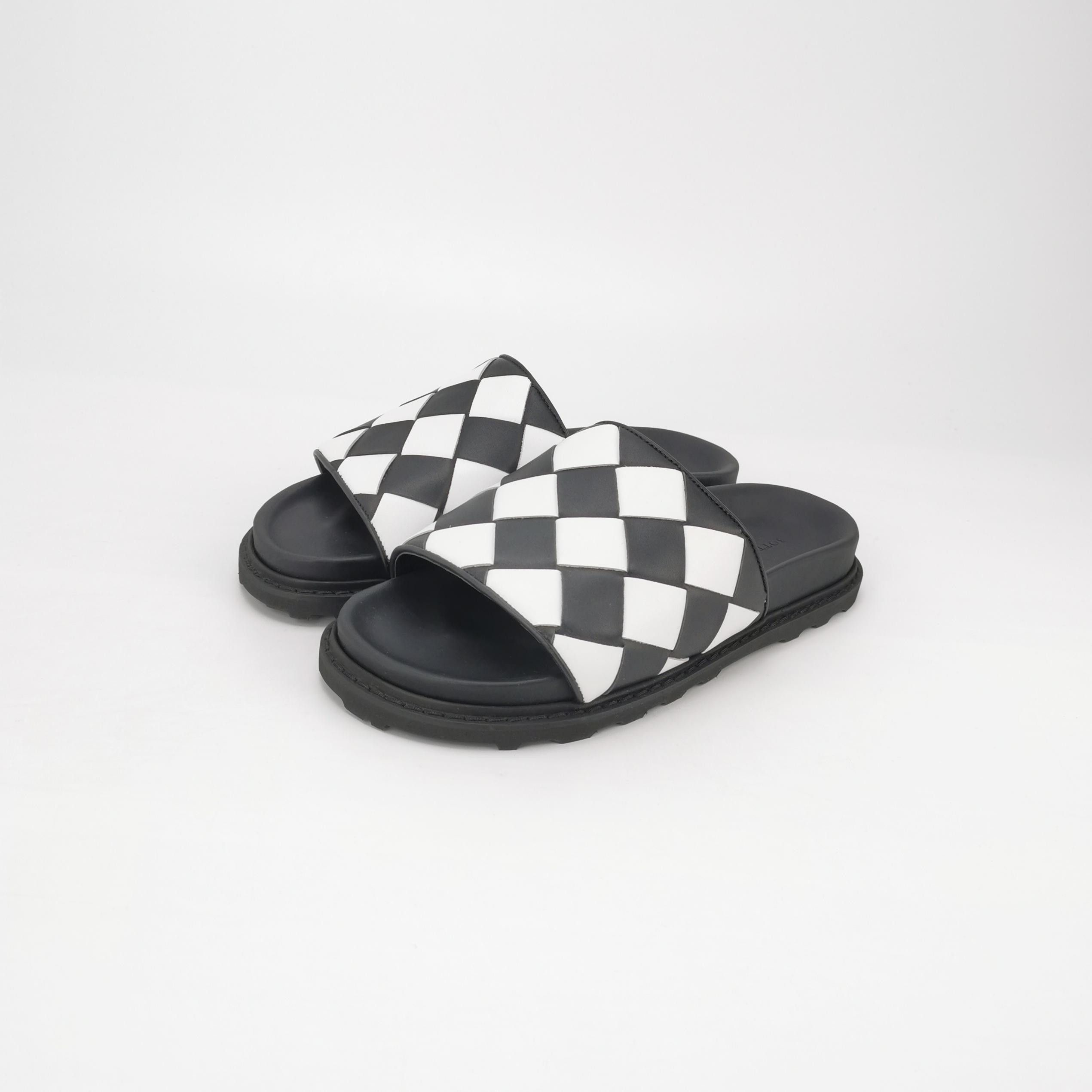 Bottega Veneta Bottega Veneta Checkerboard Leather Sandals Size 40 Size US 7 / EU 40 - 3 Thumbnail