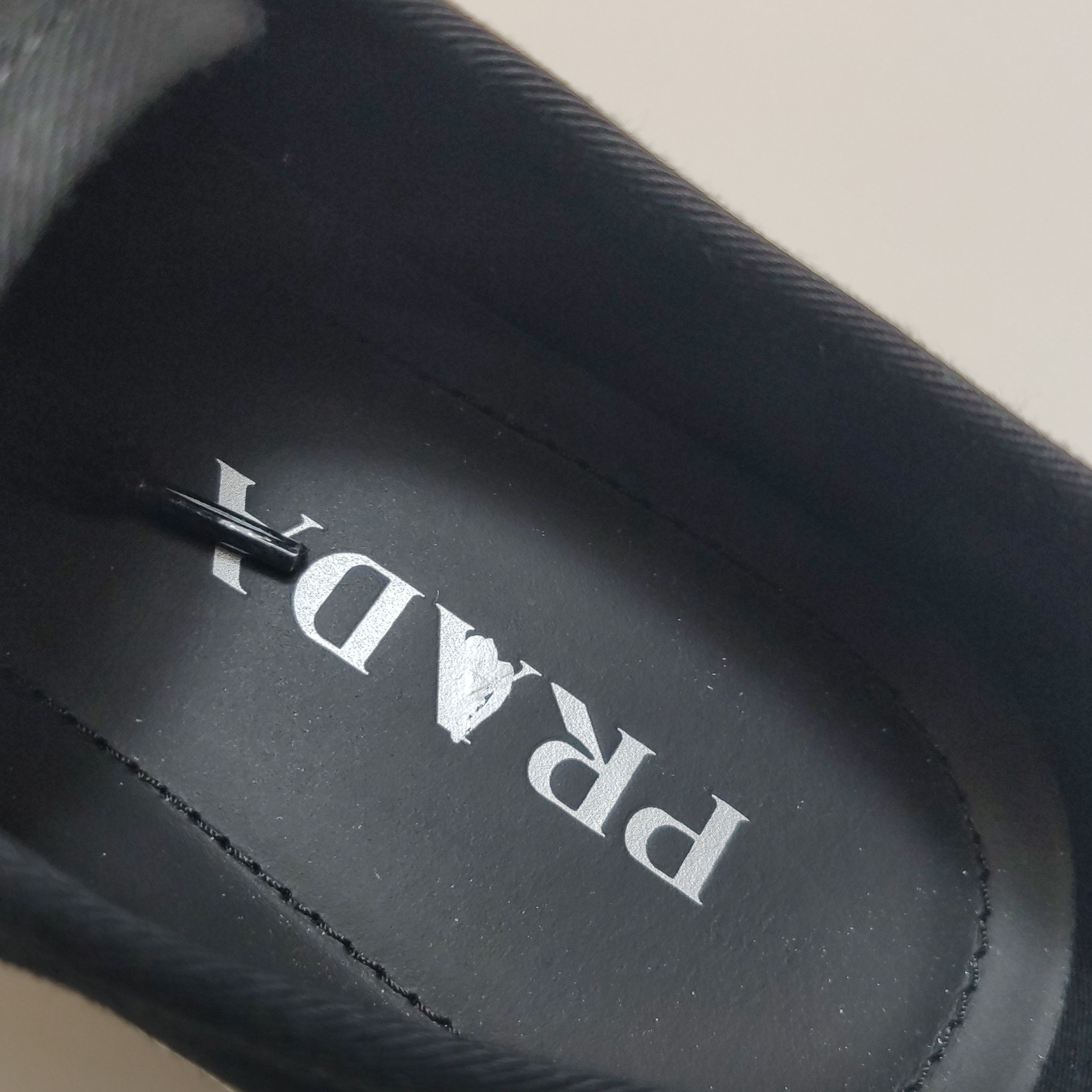 Prada Prada Triangle Logo Canvas Low-Top Sneakers 41 Size US 8 / EU 41 - 10 Thumbnail