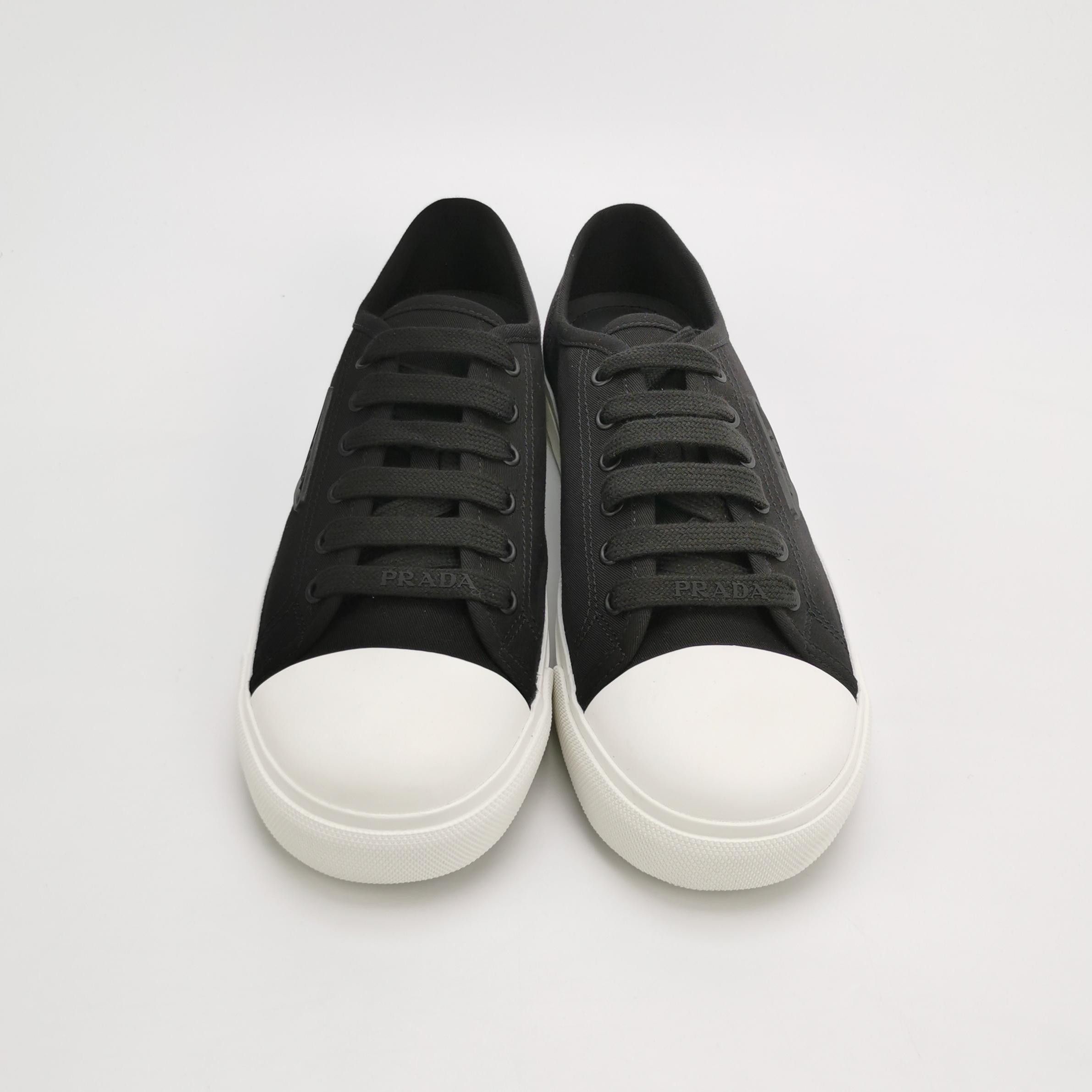 Prada Prada Triangle Logo Canvas Low-Top Sneakers 41 Size US 8 / EU 41 - 4 Thumbnail