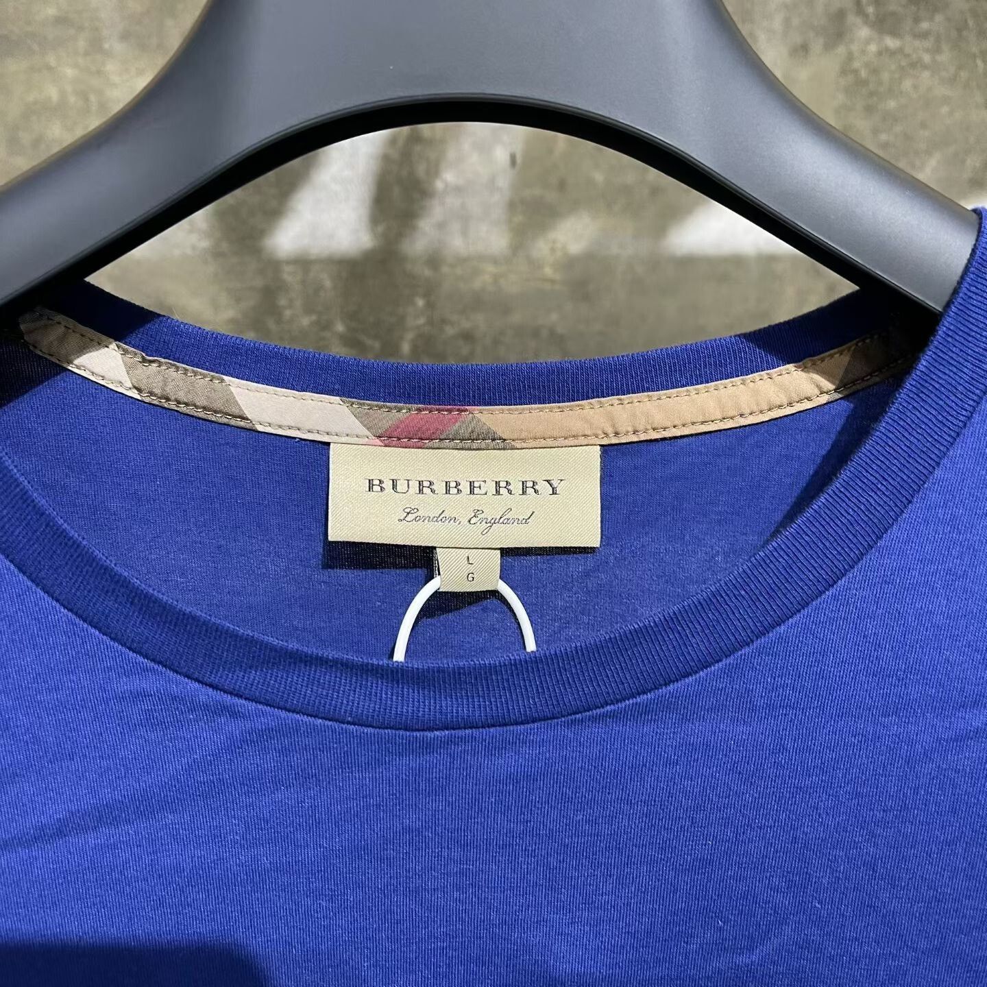 Burberry Burberry Embroidered Pink T-Shirt l Men Size US L / EU 52-54 / 3 - 2 Thumbnail