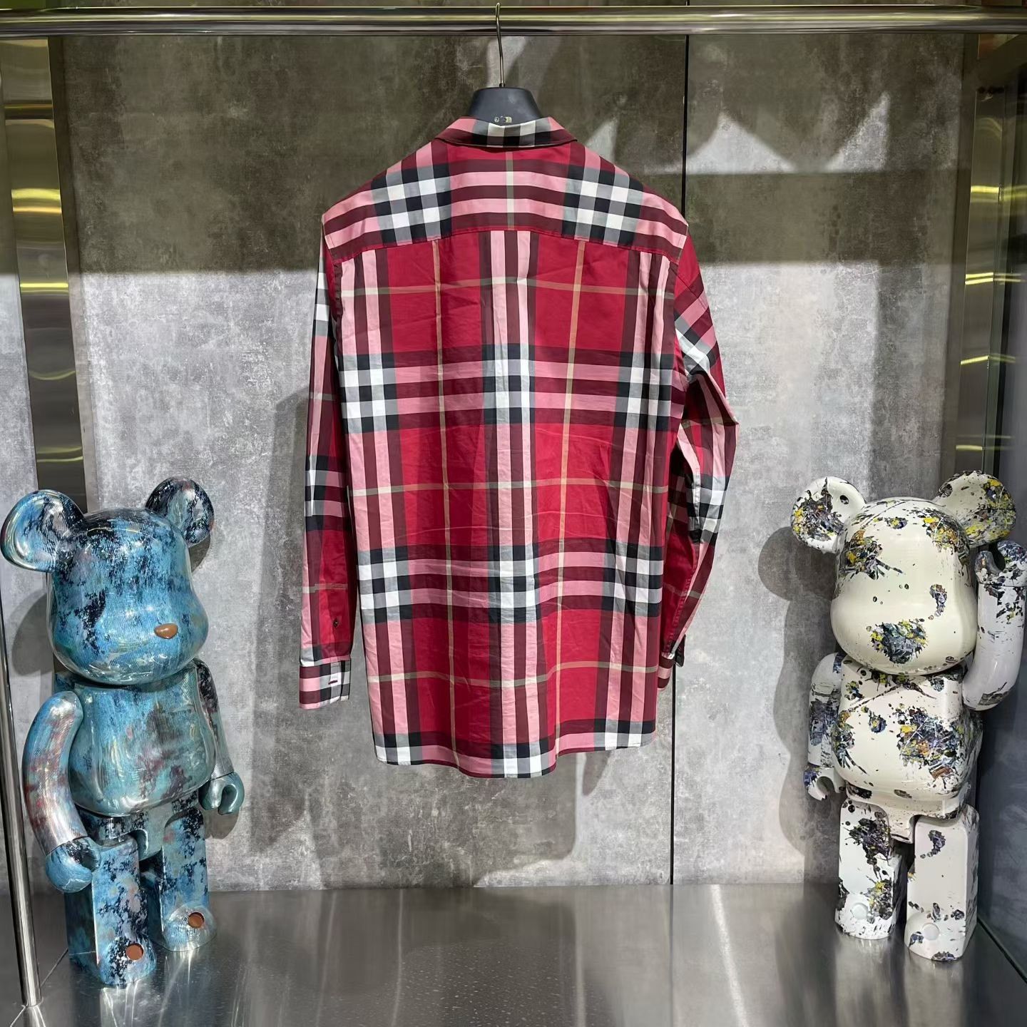 Burberry Burberry Plaid Red Shirt xl Men Size US XL / EU 56 / 4 - 2 Thumbnail