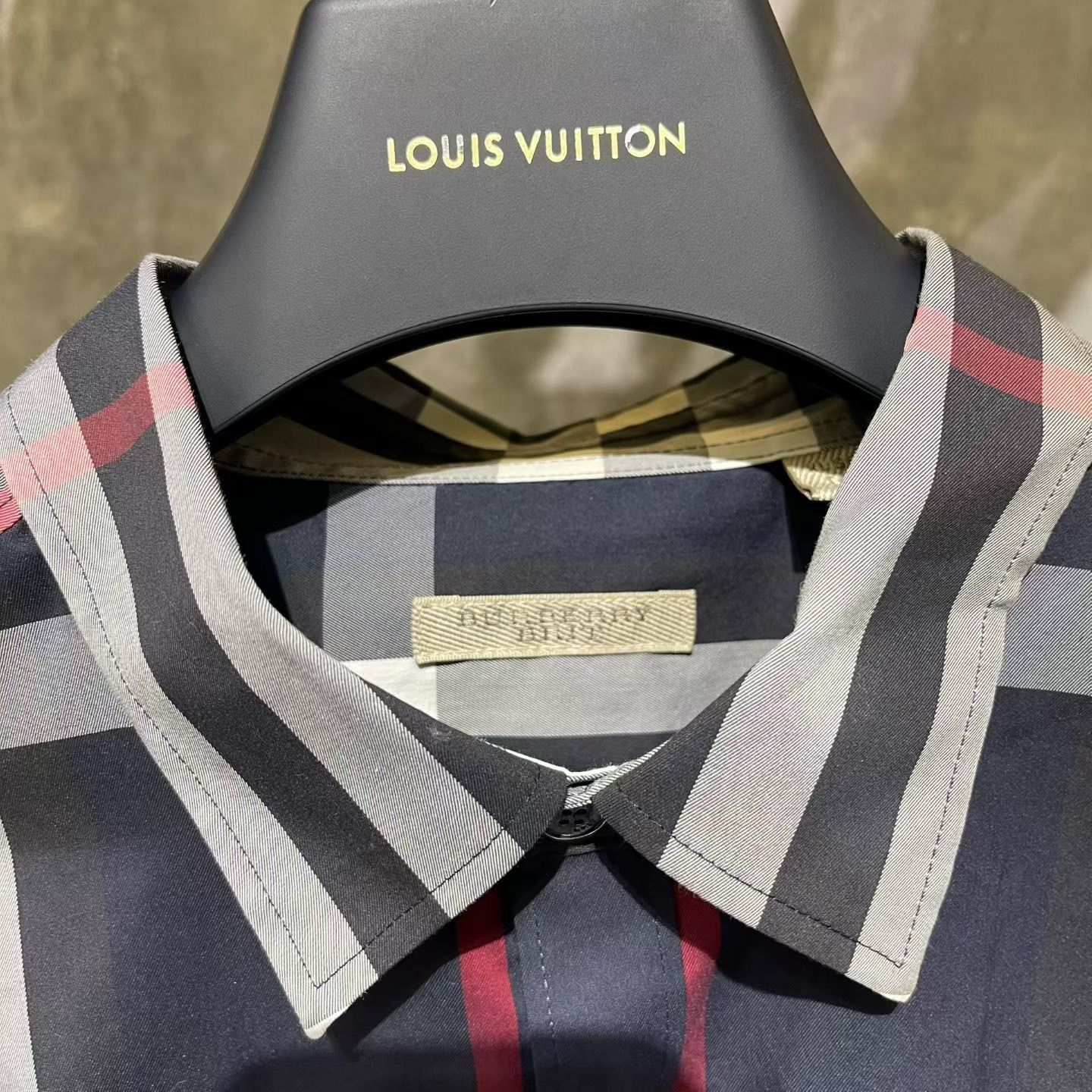 Burberry Burberry Plaid Gray Shirt xl Men Size US XL / EU 56 / 4 - 4 Thumbnail