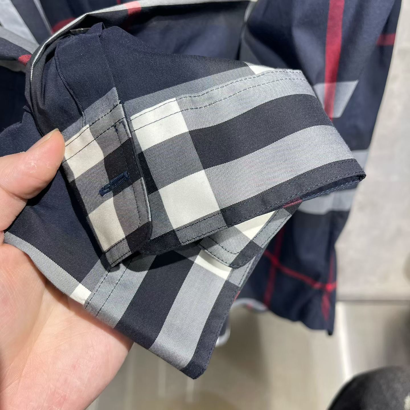 Burberry Burberry Plaid Gray Shirt xl Men Size US XL / EU 56 / 4 - 3 Thumbnail
