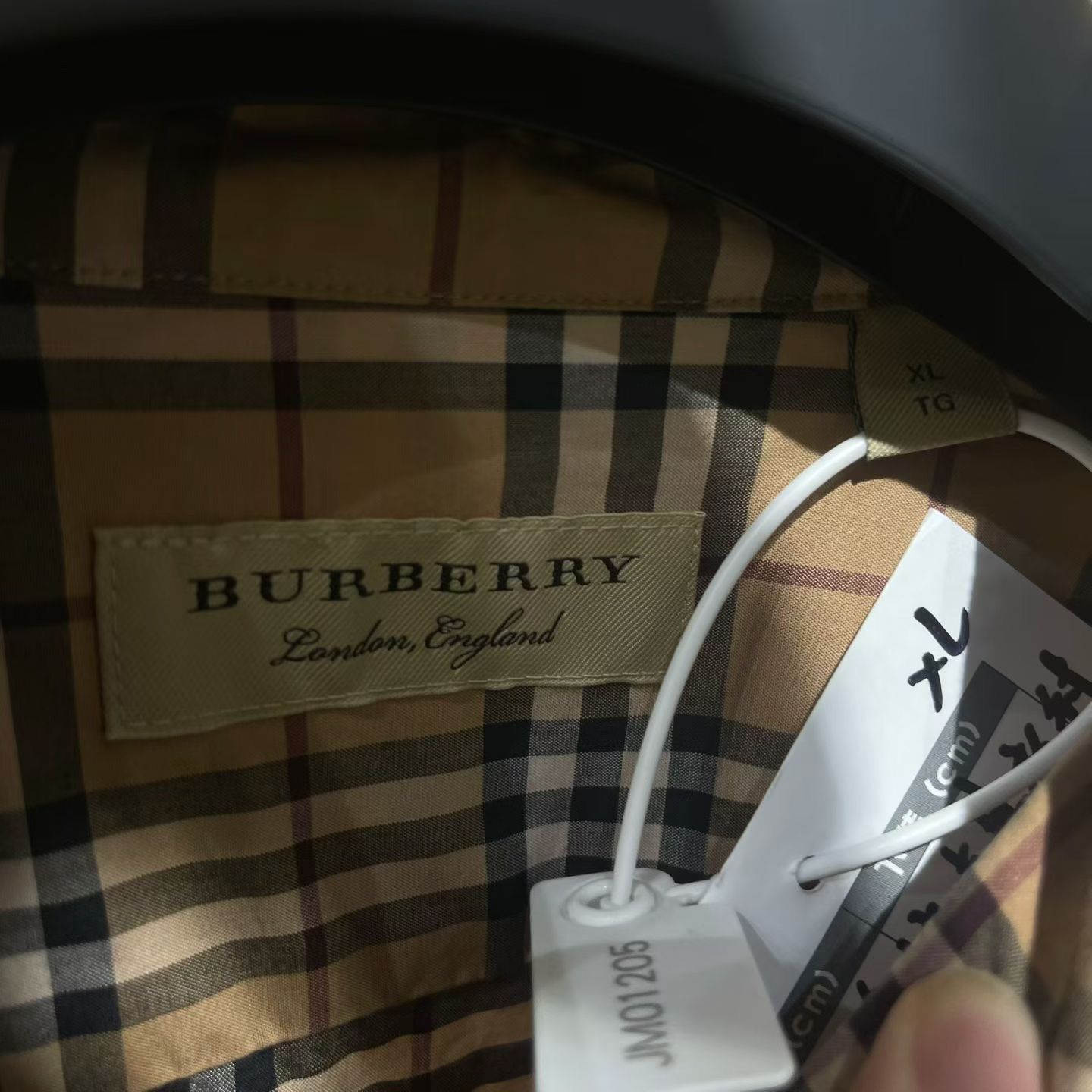Burberry Burberry Plaid Shirt xl Men Size US XL / EU 56 / 4 - 6 Thumbnail
