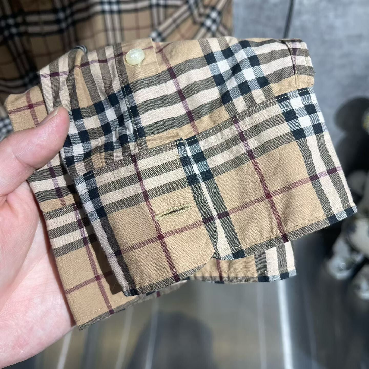 Burberry Burberry Plaid Shirt xl Men Size US XL / EU 56 / 4 - 5 Thumbnail