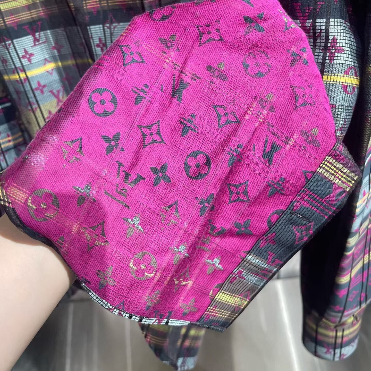 Louis Vuitton Louis Vuitton Plaid Shirt xxl Men Size US XXL / EU 58 / 5 - 6 Thumbnail
