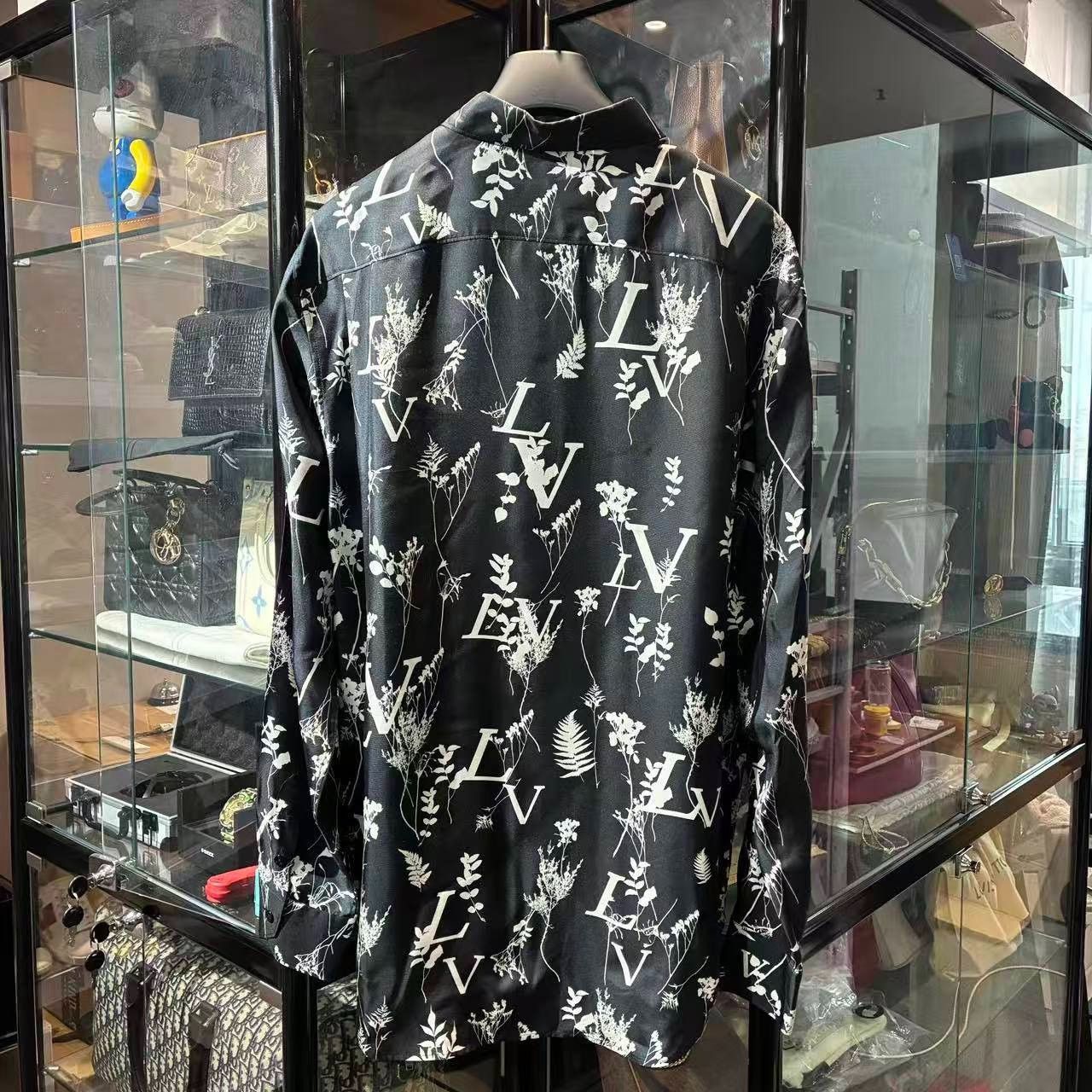 Louis Vuitton Louis Vuitton Black Shirt xxl Men Size US XXL / EU 58 / 5 - 2 Thumbnail
