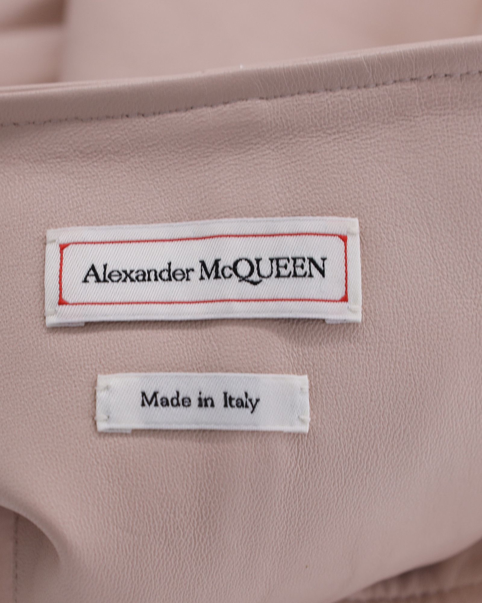 Alexander McQueen Alexander McQueen Belted Wrap Skirt in Pastel Pink Lambskin Size 27" / US 4 / IT 40 - 3 Thumbnail