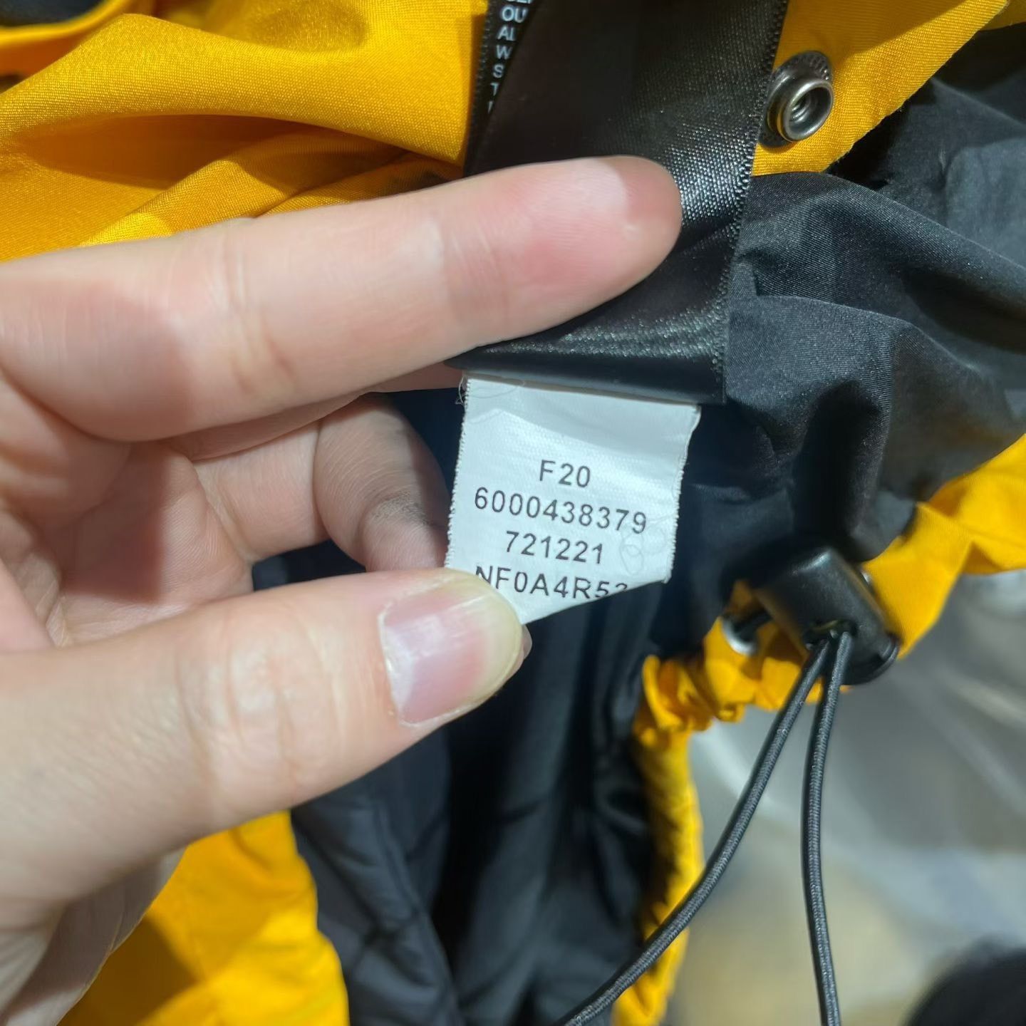 The North Face The North Face Yellow Light Jacket xl Men Size US XL / EU 56 / 4 - 8 Thumbnail