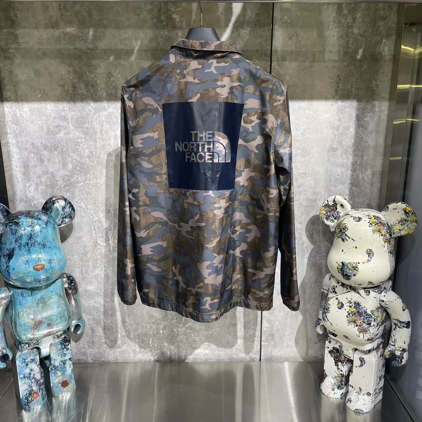 The North Face The North Face Camo Light Jacket xl Men Size US XL / EU 56 / 4 - 2 Thumbnail