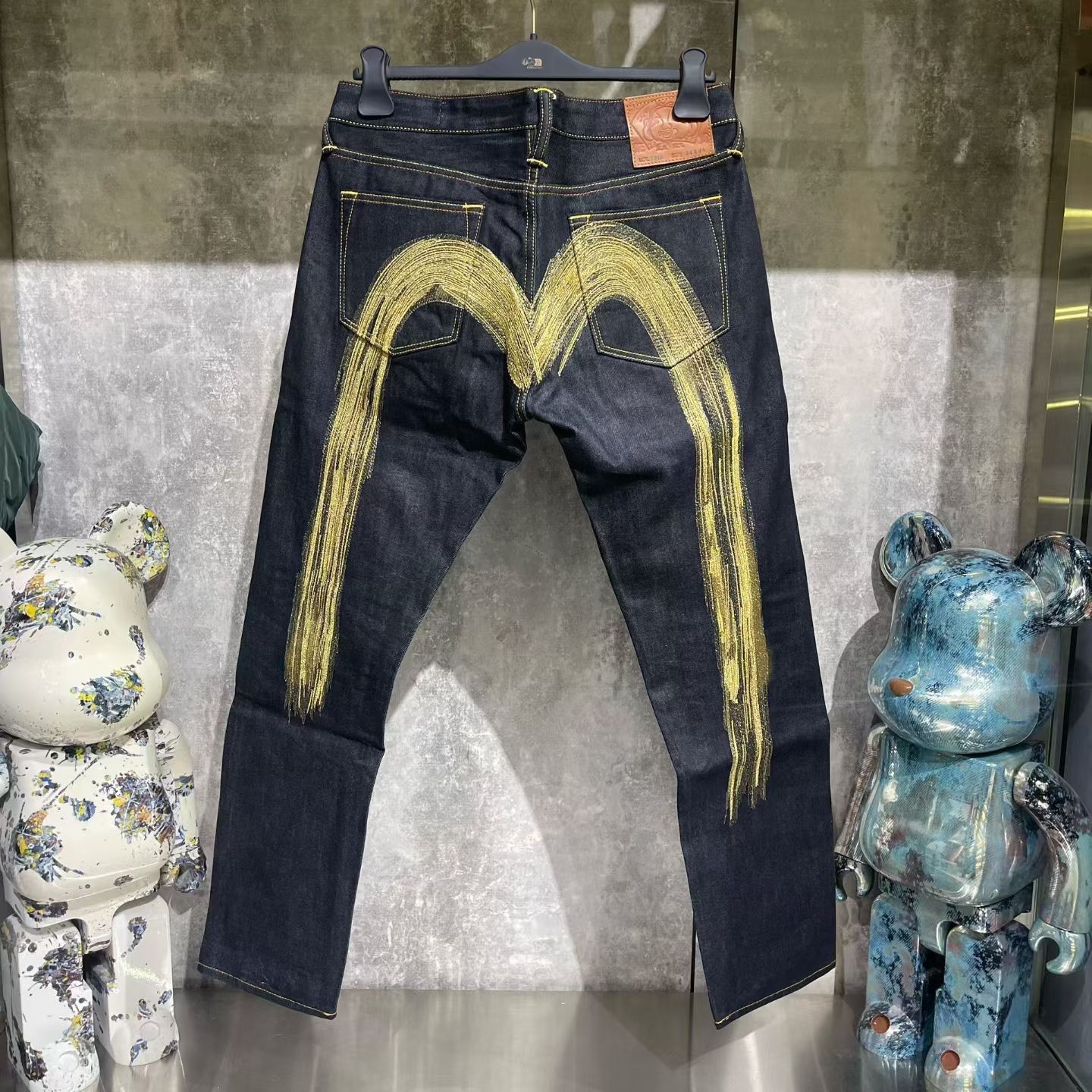 Evisu Evisu Denim Embroidered Gold Denim Jeans 32 Men Size US 32 / EU 48 - 3 Thumbnail