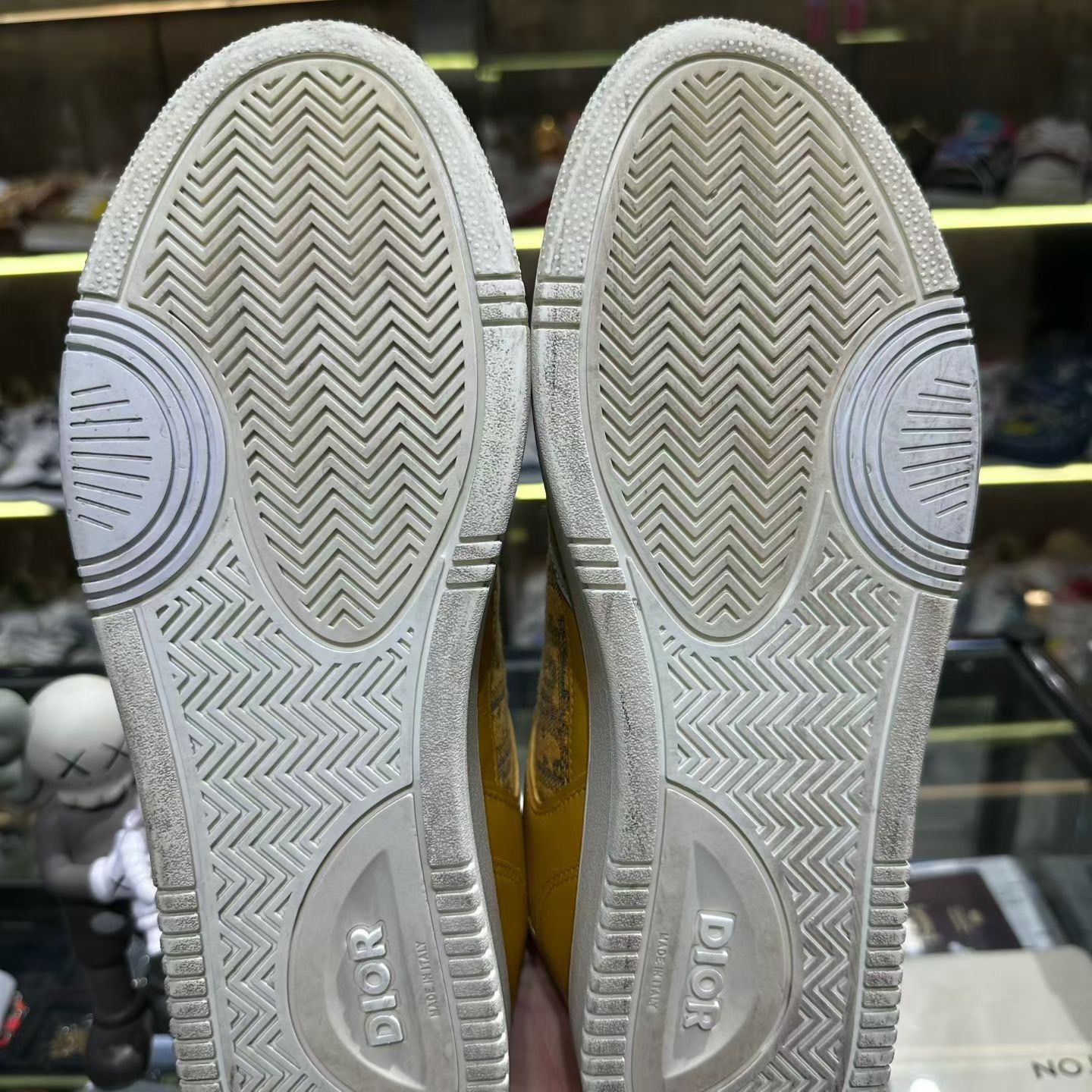 Dior Dior Printed Yellow Lowtop Sneakers it_42 Women Size US 12 / IT 42 - 7 Thumbnail