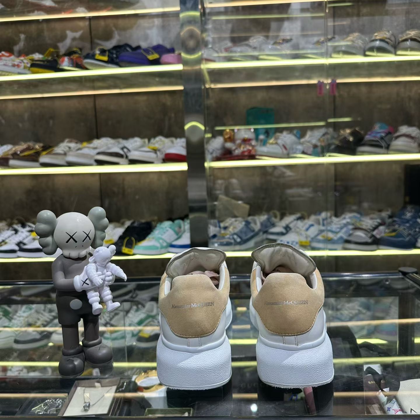 Alexander McQueen Alexander McQueen Multi Lowtop Sneakers us_8-5 Women Size US 8.5 / IT 38.5 - 3 Thumbnail