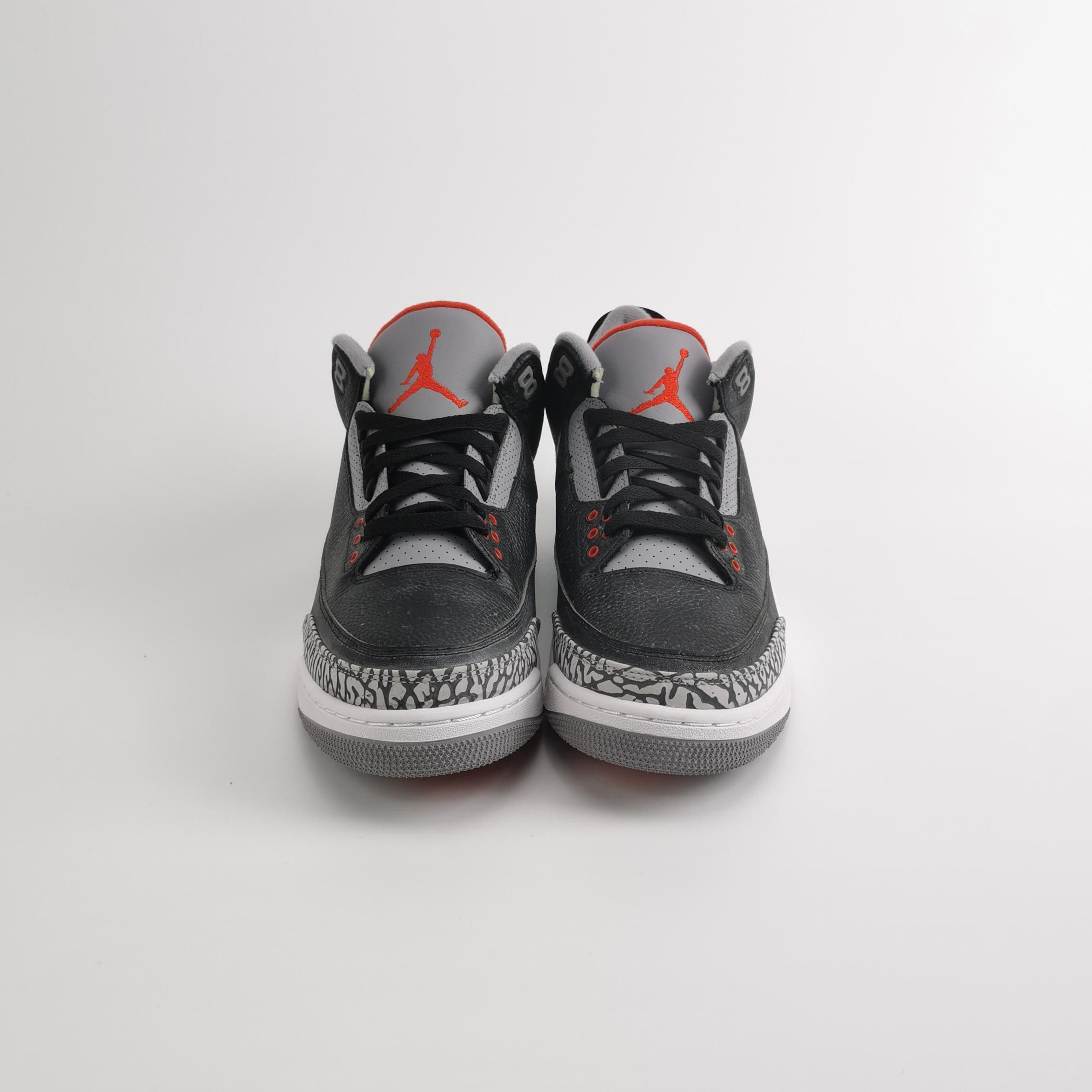 Jordan Brand Jordan Brand Black Cement Air Jordan 3 Sneakers 44 Size US 11 / EU 44 - 4 Thumbnail