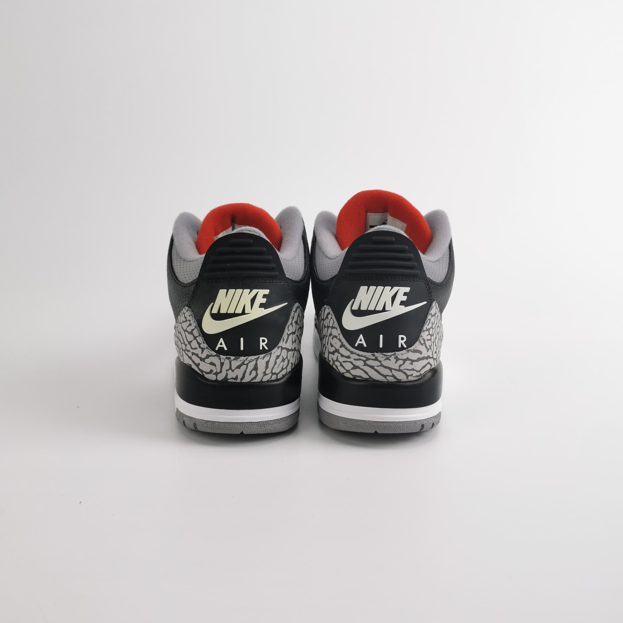 Jordan Brand Jordan Brand Black Cement Air Jordan 3 Sneakers 44 Size US 11 / EU 44 - 5 Thumbnail