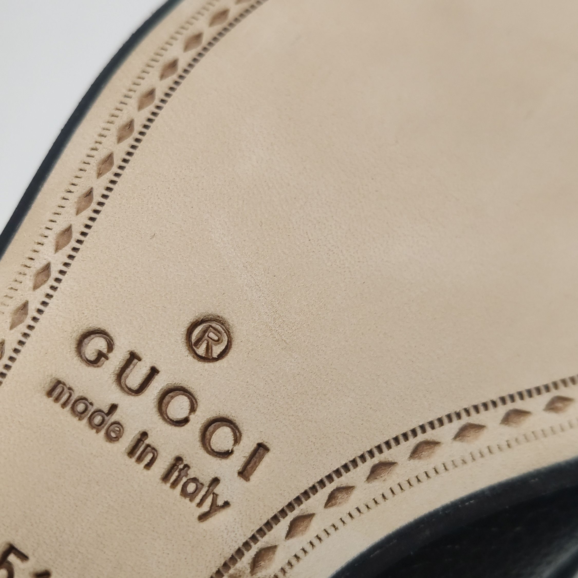 Gucci Gucci Horsebit Leather Loafers Size 39.5 Size US 6 / EU 39 - 13 Thumbnail