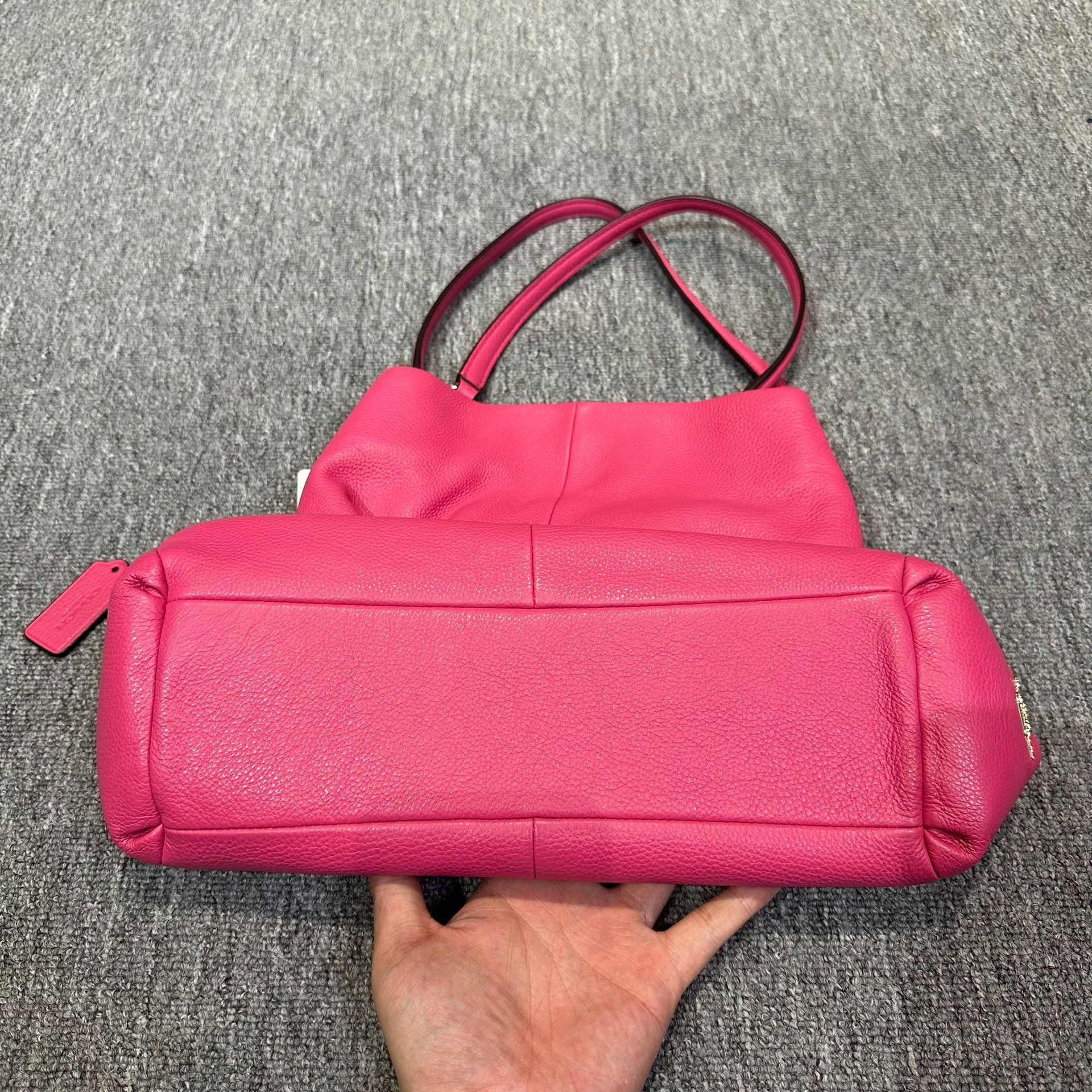Coach Coach Red Shoulder Bag OS Women Size ONE SIZE - 8 Thumbnail