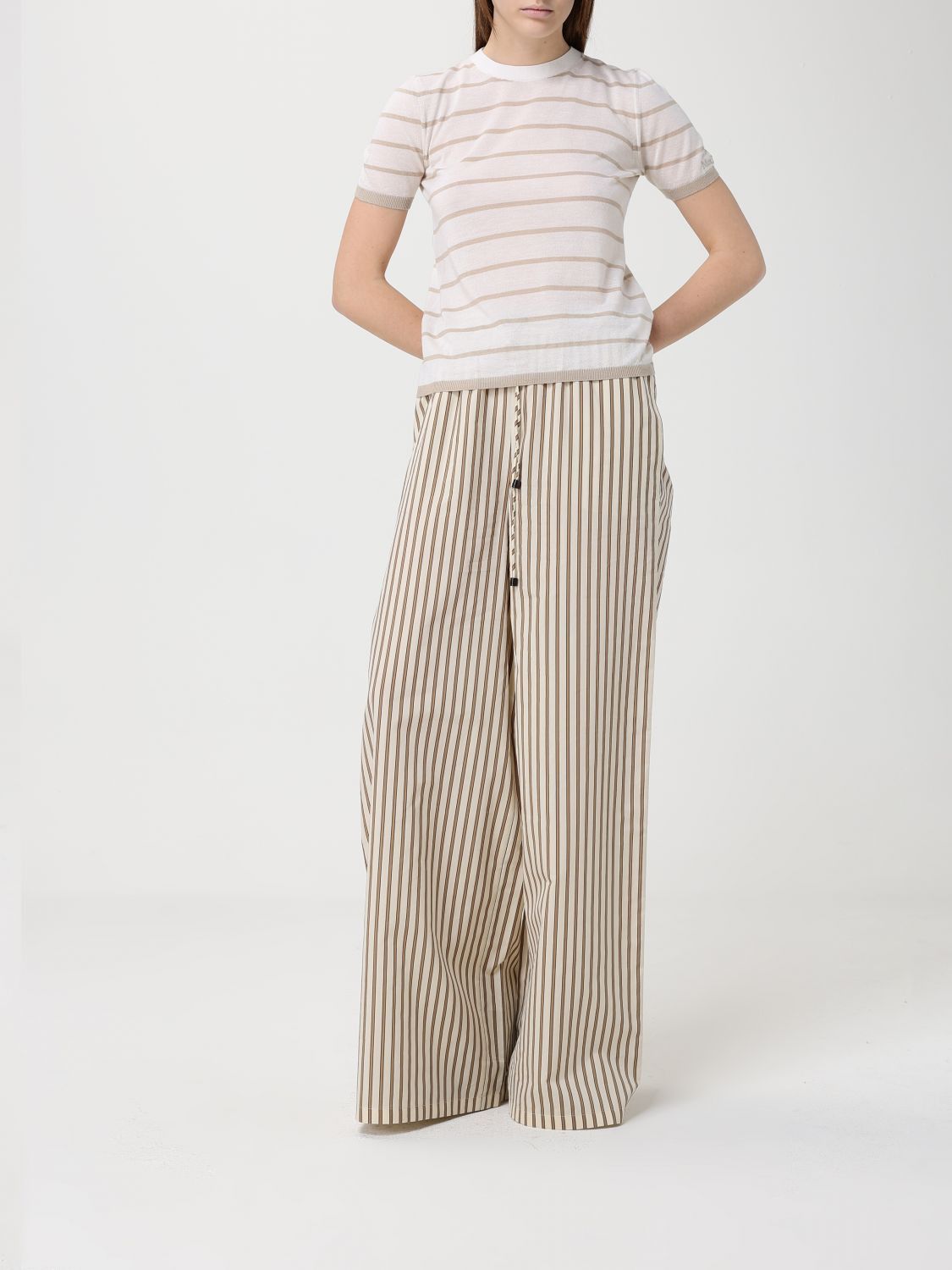 Max Mara Max Mara T-Shirt Woman Beige Size S / US 4 / IT 40 - 2 Thumbnail