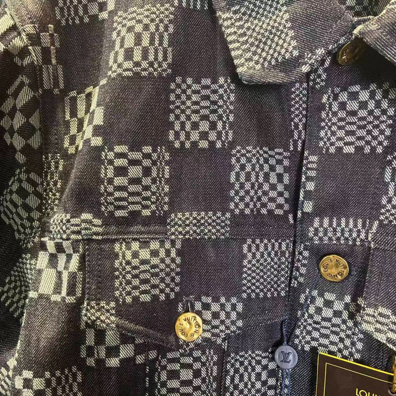 Louis Vuitton Louis Vuitton Checkered Gold Jacket L Women Size L / US 10 / IT 46 - 3 Thumbnail