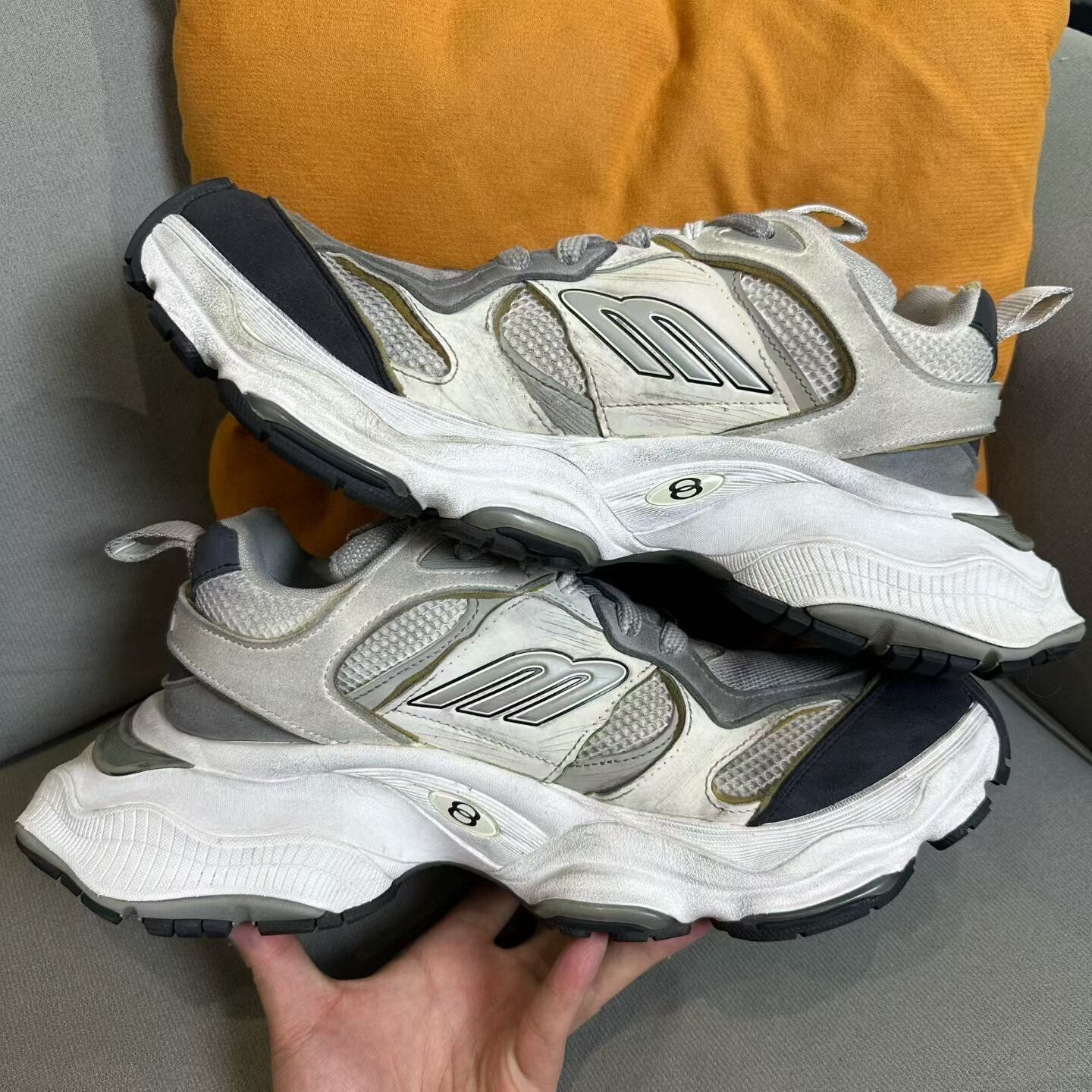 Balenciaga Balenciaga Cargo Yellow Lowtop Sneakers 9 Men Size US 9 / EU 42 - 5 Thumbnail