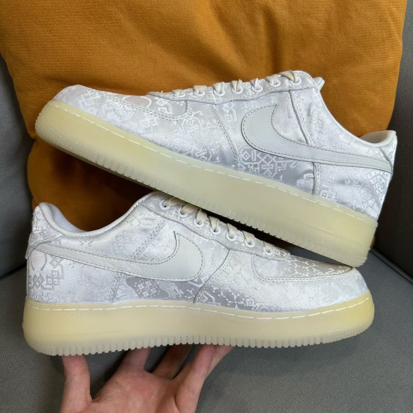 Nike Nike AIR FORCE 1 White Lowtop Sneakers 9.5 Men Size US 9.5 / EU 42-43 - 5 Thumbnail