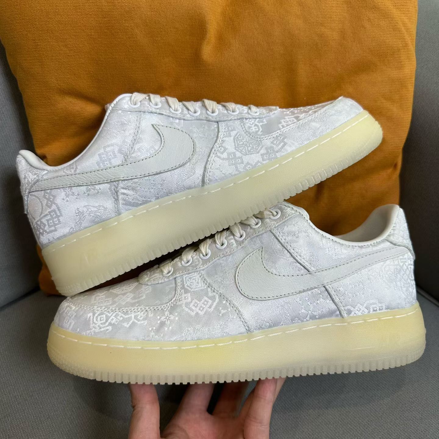 Nike Nike AIR FORCE 1 White Lowtop Sneakers 9.5 Men Size US 9.5 / EU 42-43 - 6 Thumbnail