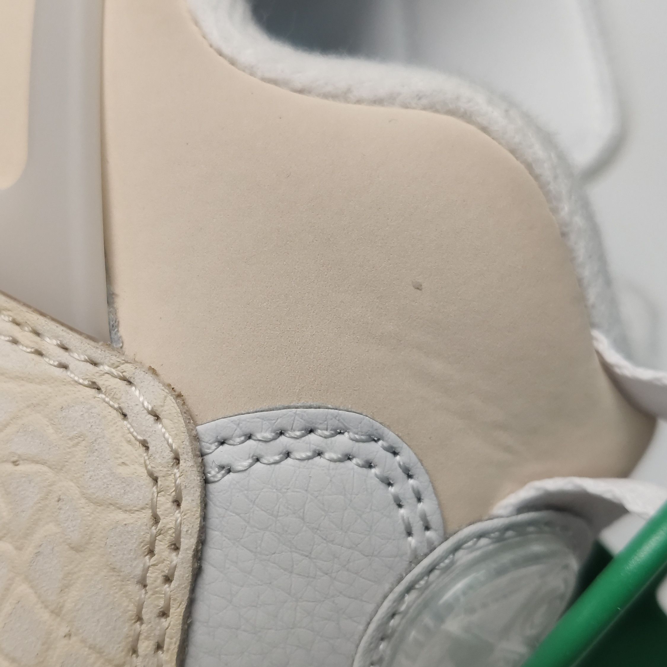 Jordan Brand Jordan Brand Beige Nubuck Son of Mars Low EU 42 Size US 9 / EU 42 - 12 Thumbnail