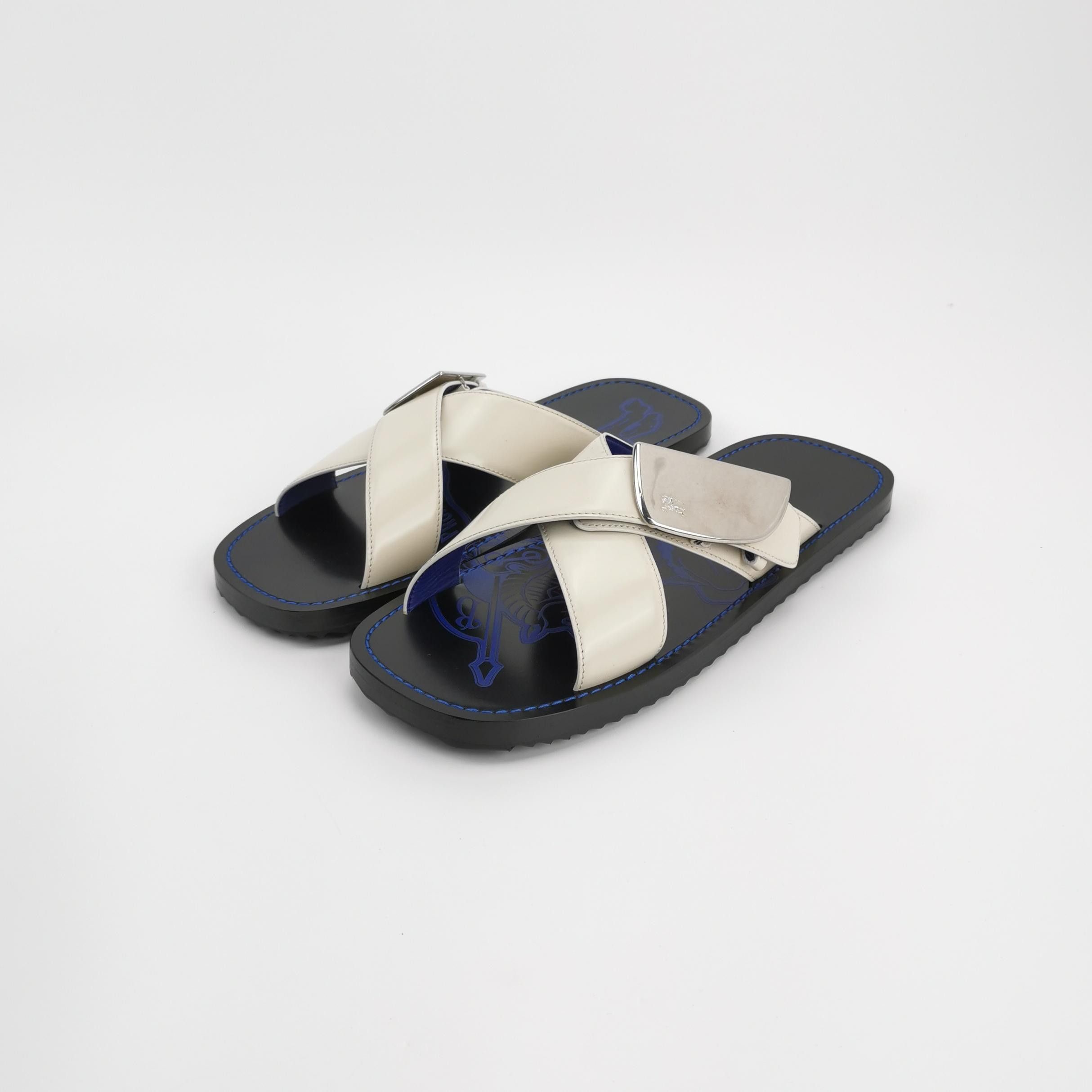 Burberry Burberry Knight Plate Leather Sandals 44 Size US 11 / EU 44 - 3 Thumbnail