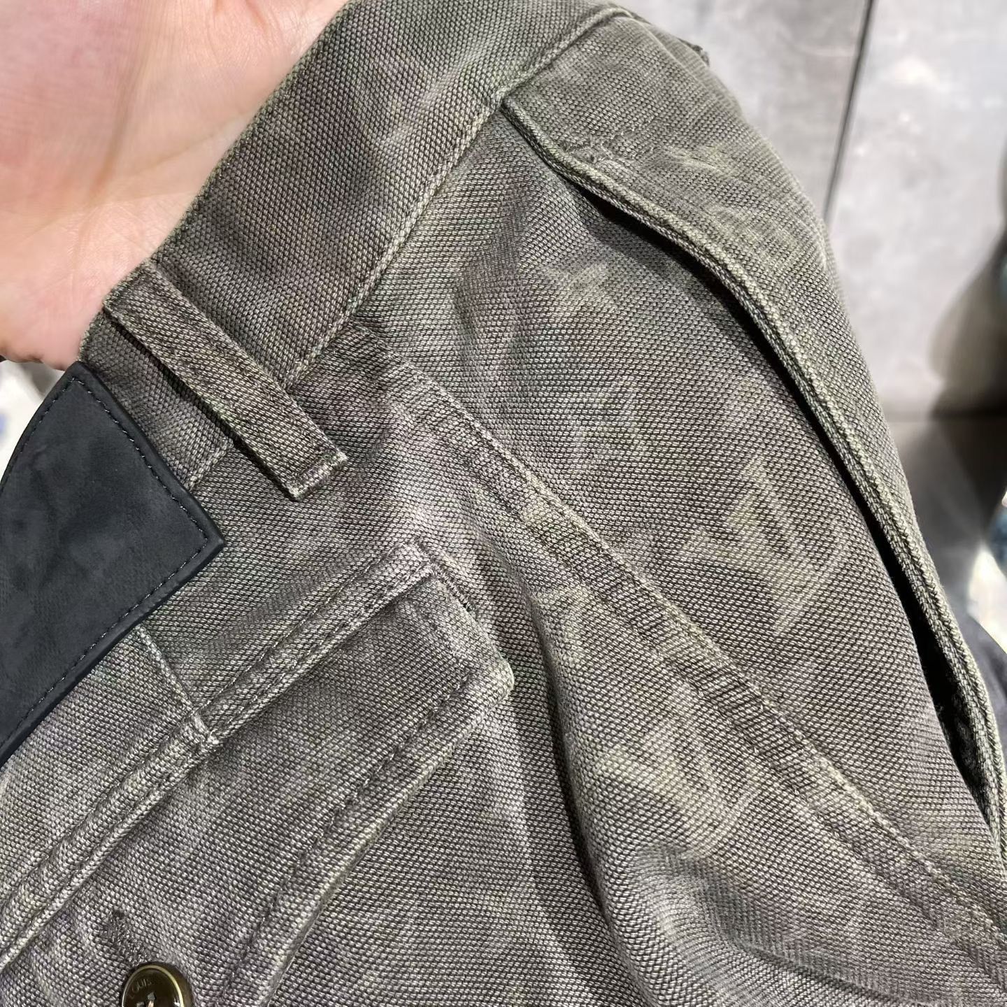Louis Vuitton Louis Vuitton Retro Printed Brown Denim Jeans 32 Men Size US 32 / EU 48 - 6 Thumbnail
