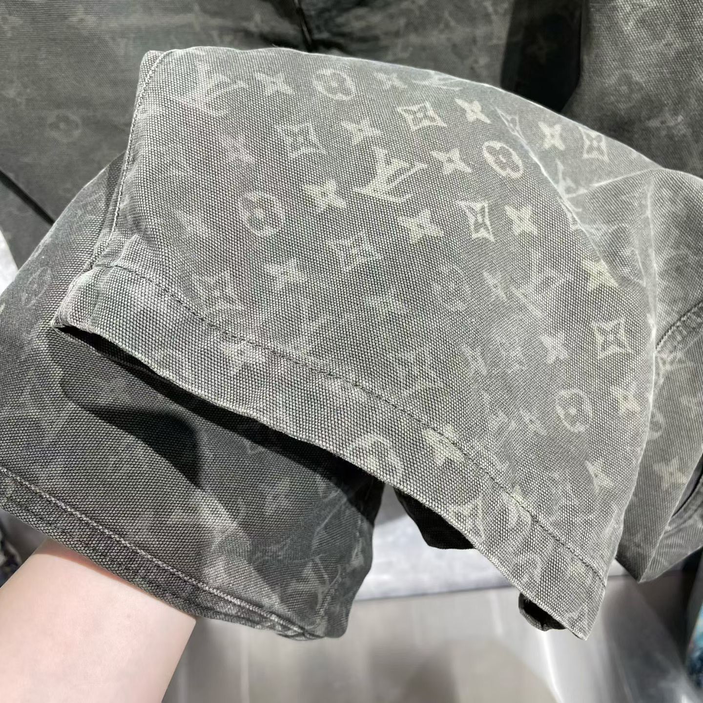 Louis Vuitton Louis Vuitton Retro Printed Brown Denim Jeans 32 Men Size US 32 / EU 48 - 5 Thumbnail