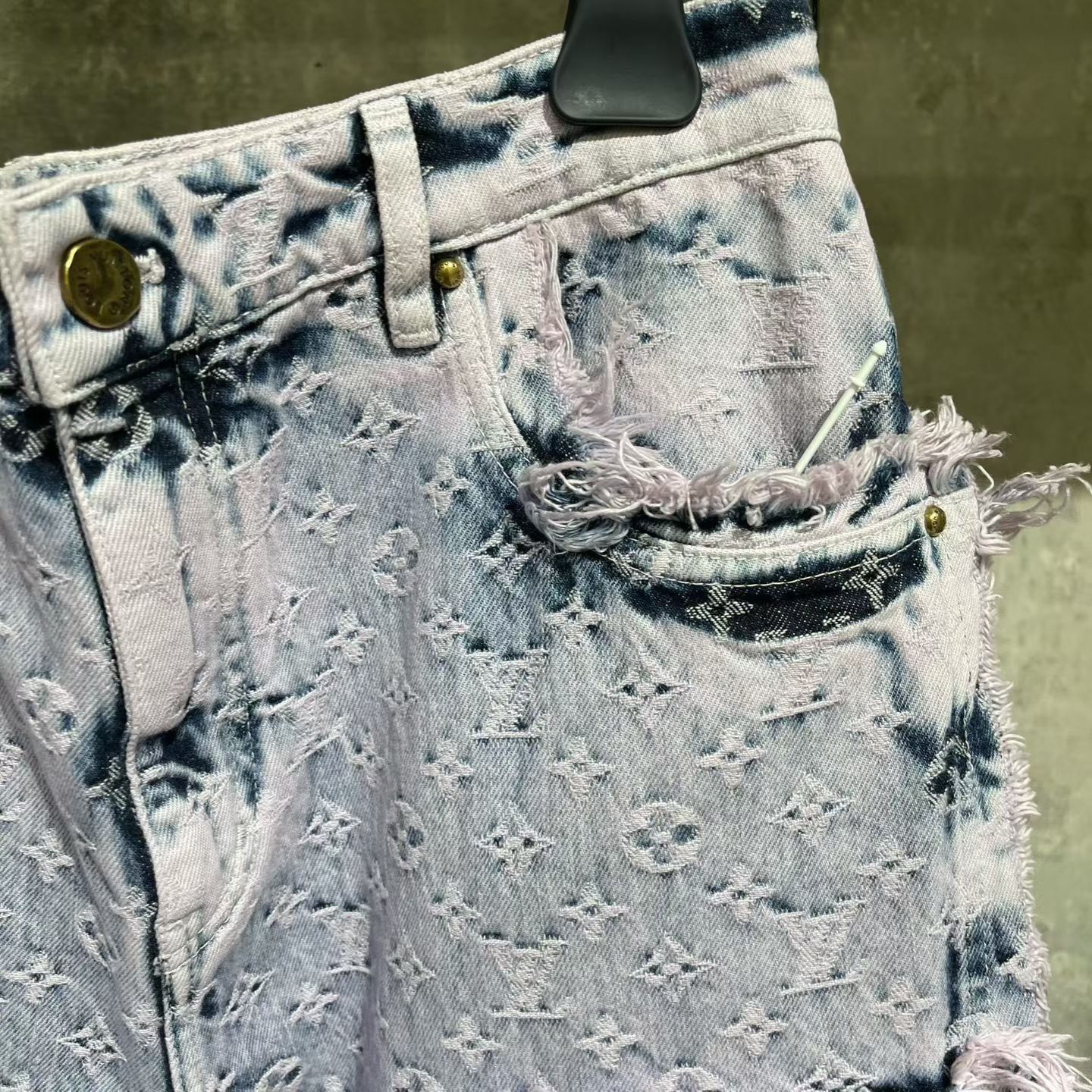Louis Vuitton Louis Vuitton Distressed Purple Denim Jeans 32 Men Size US 32 / EU 48 - 5 Thumbnail