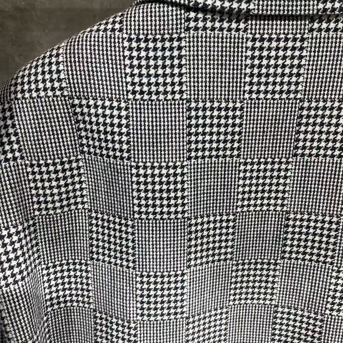 Louis Vuitton Louis Vuitton Collab Gray Jacket M Women Size M / US 6-8 / IT 42-44 - 7 Thumbnail
