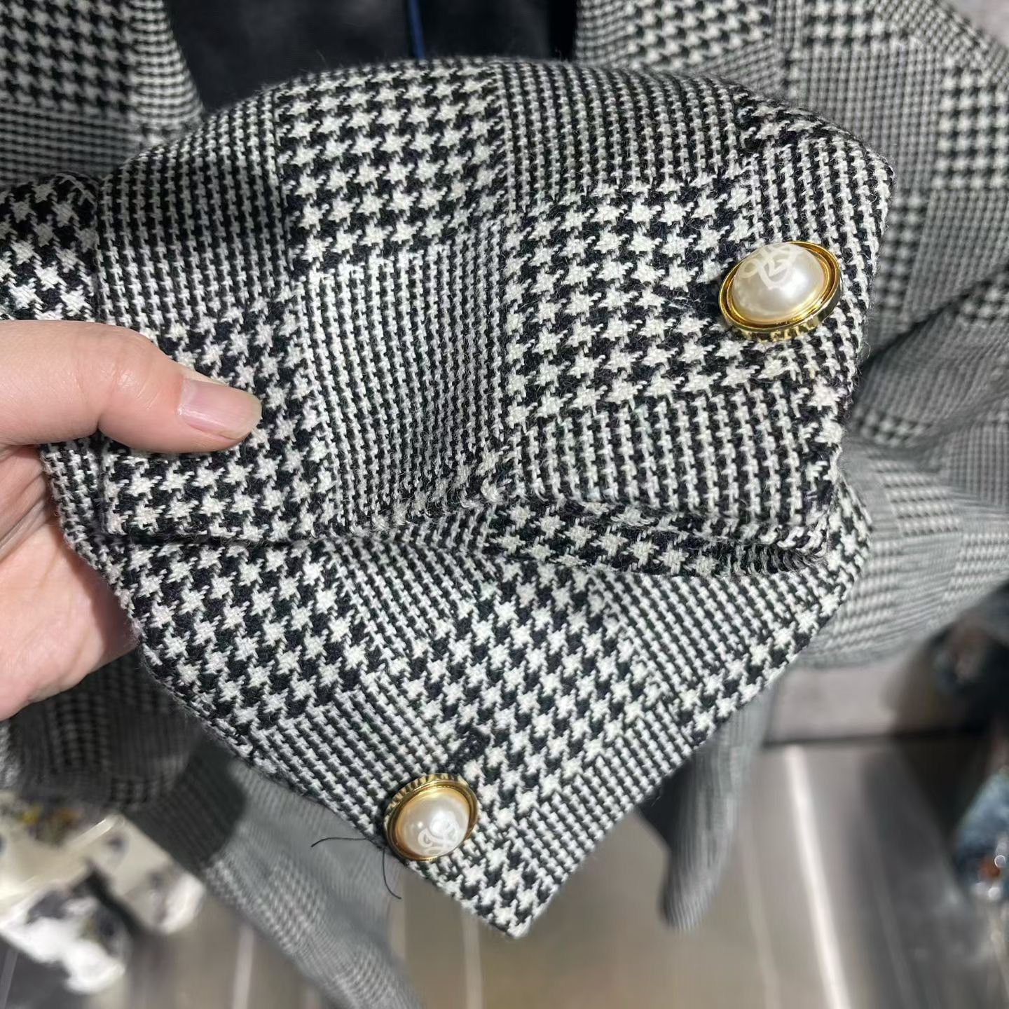 Louis Vuitton Louis Vuitton Collab Gray Jacket M Women Size M / US 6-8 / IT 42-44 - 5 Thumbnail