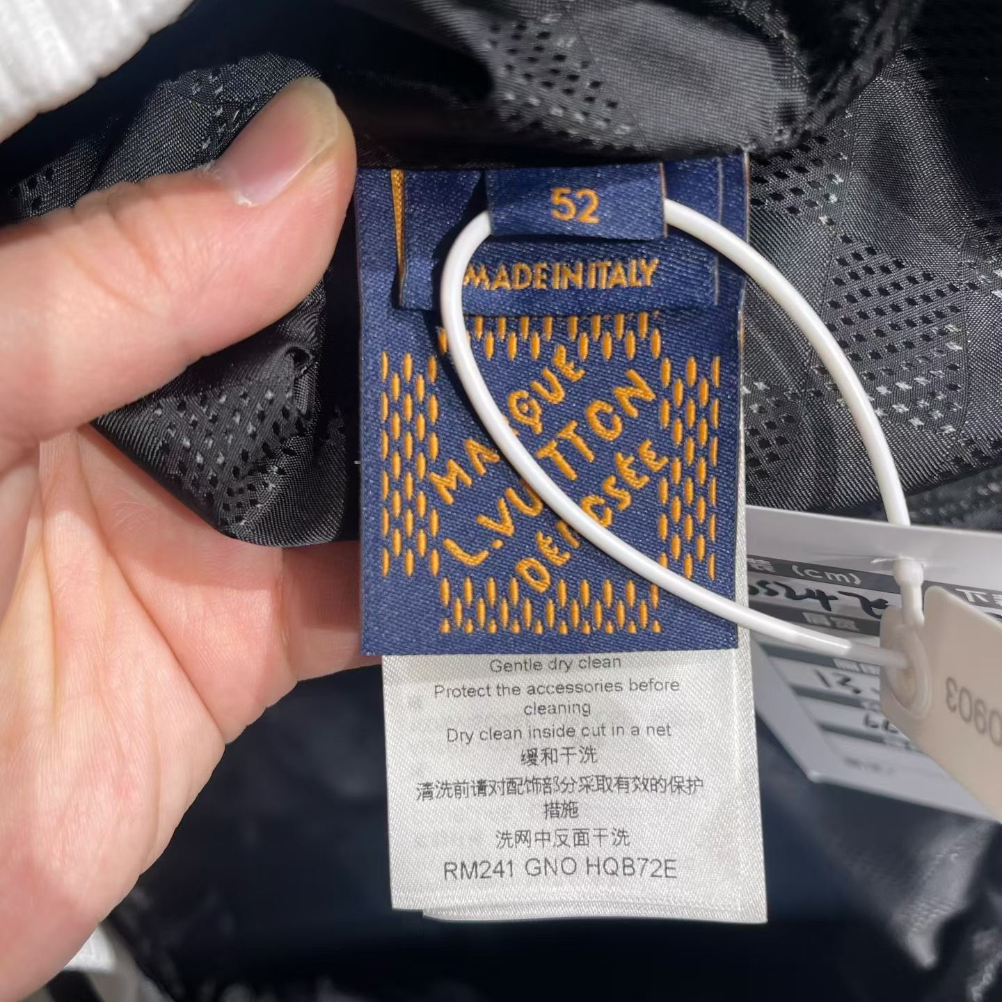 Louis Vuitton Louis Vuitton Embroidered Gold Light Jacket m Men Size US M / EU 48-50 / 2 - 8 Thumbnail