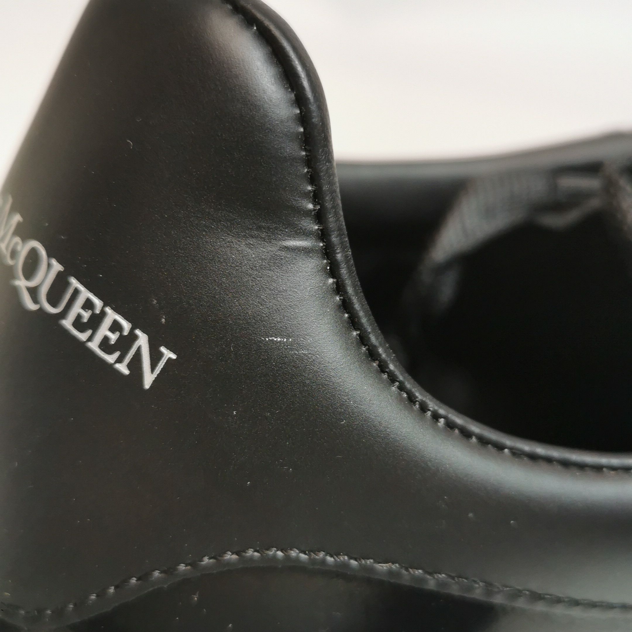 Alexander McQueen Alexander McQueen Gradient Bubble Sole Sneakers EU 41 Size US 8 / EU 41 - 9 Thumbnail
